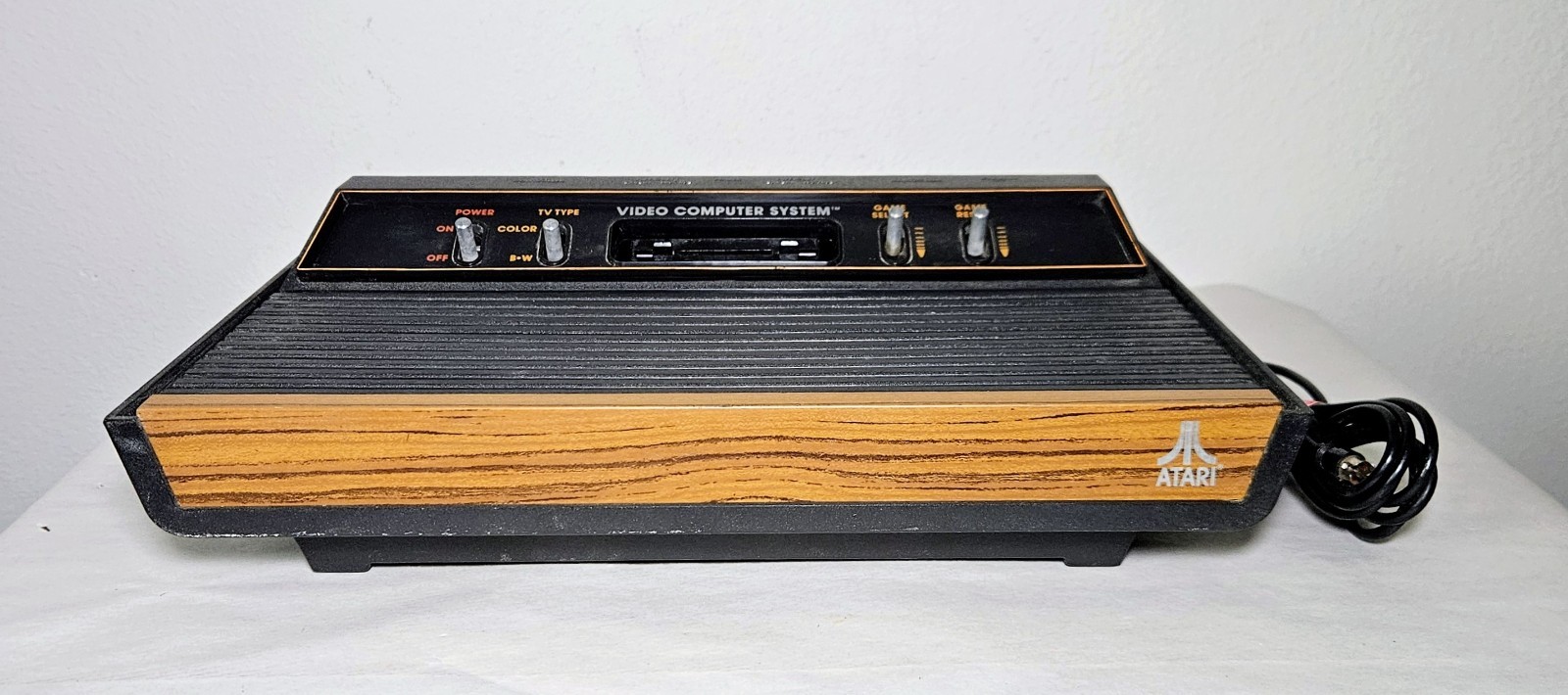 Vintage Atari 2600 Woodgrain (Console Only) Untested for Parts Only.