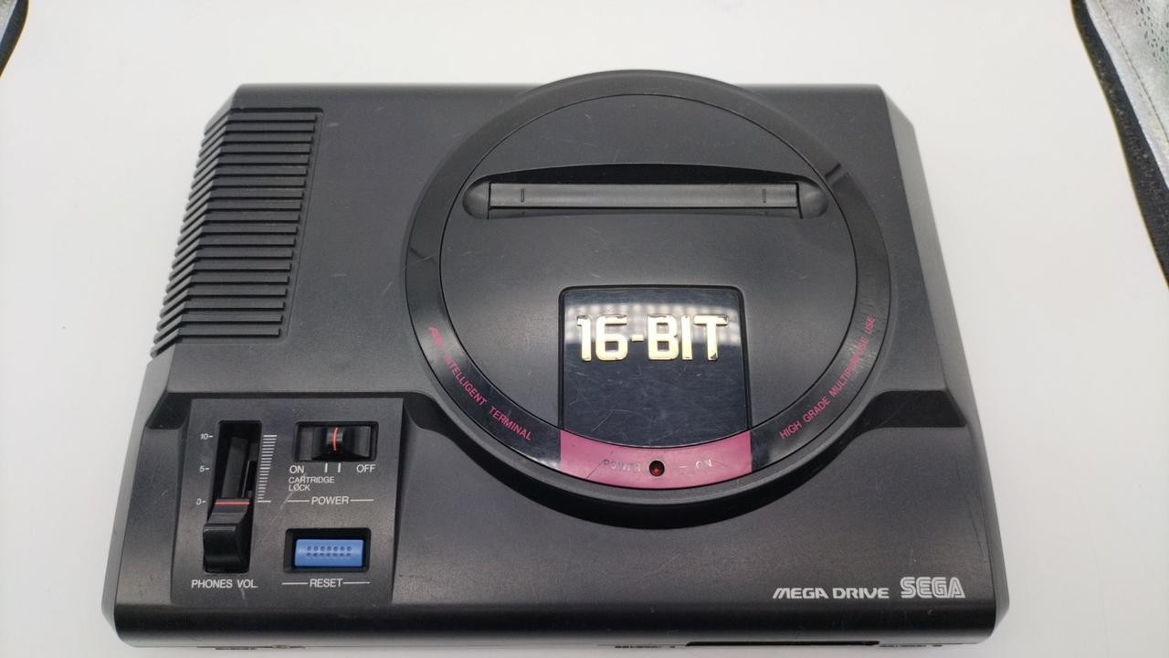 Mega Drive Model HAA 2510 SEGA