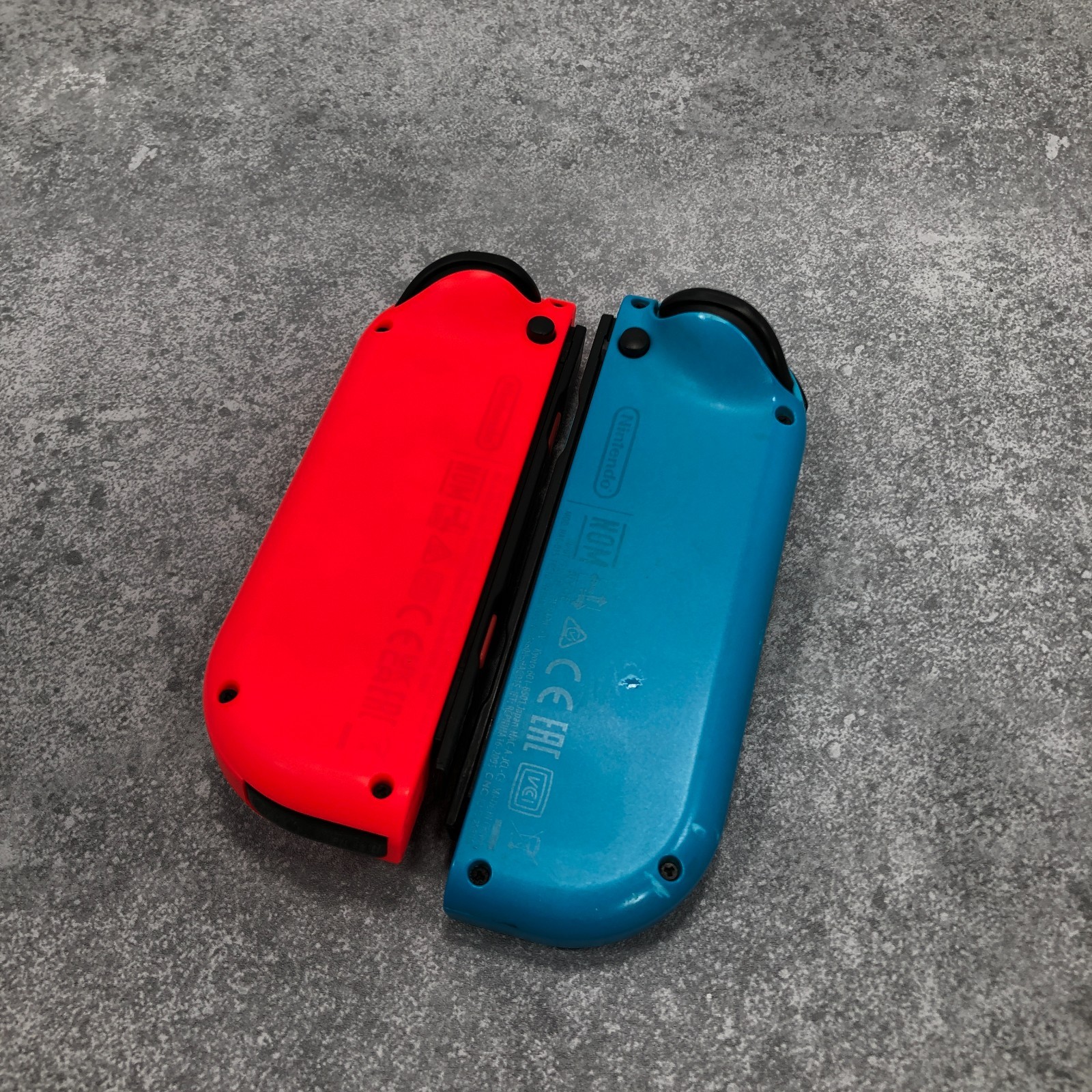 [EX+3] Nintendo Switch V1 Hac-001 2018 Console Region Free red Blue 26-06-51