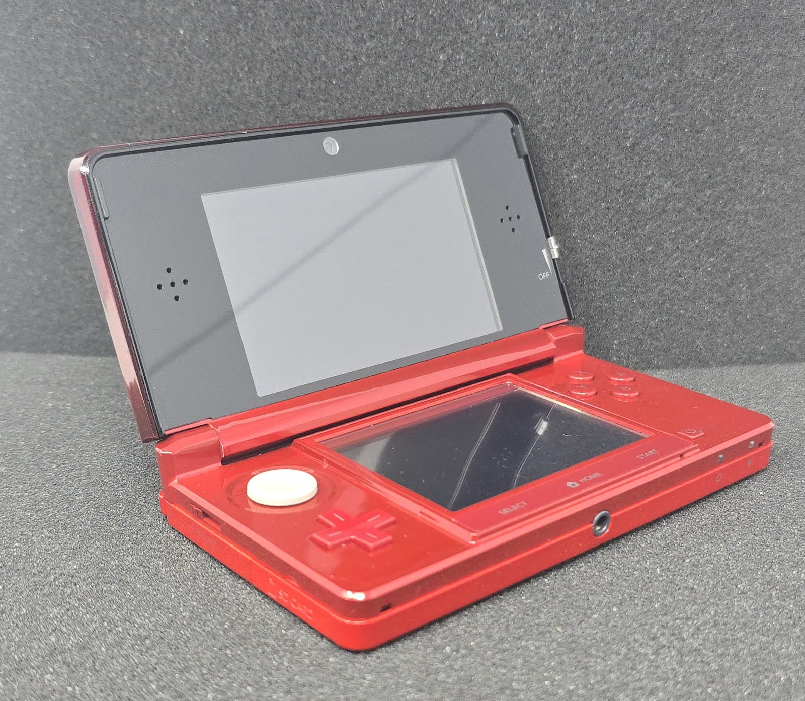 Nintendo 3DS Handheld System Flame Red CTR-001 w/ Charger TESTED