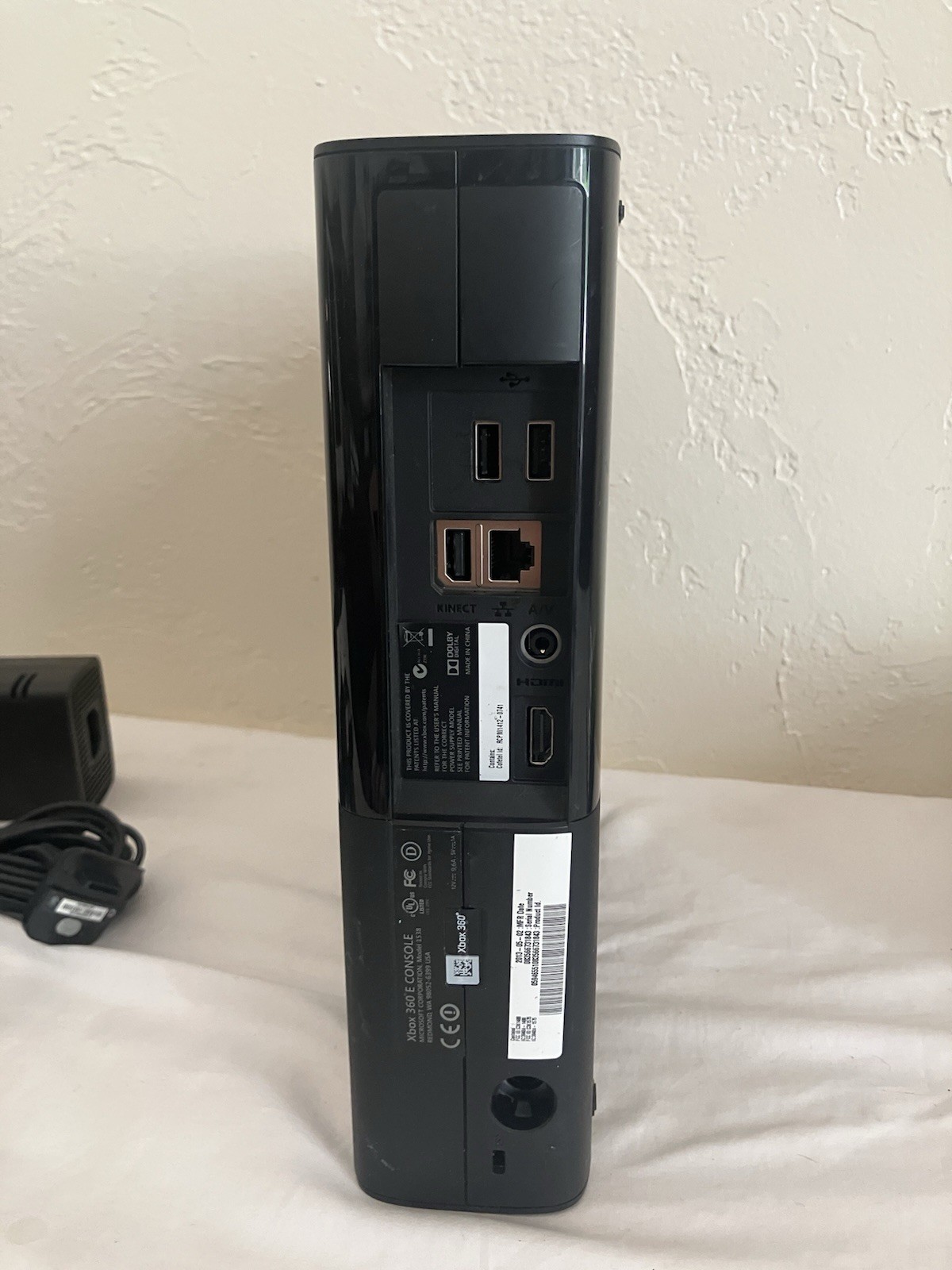 Microsoft Xbox 360 E 250GB Console #1538 W/ 5 Games, Controller, HDMI, Minecraft