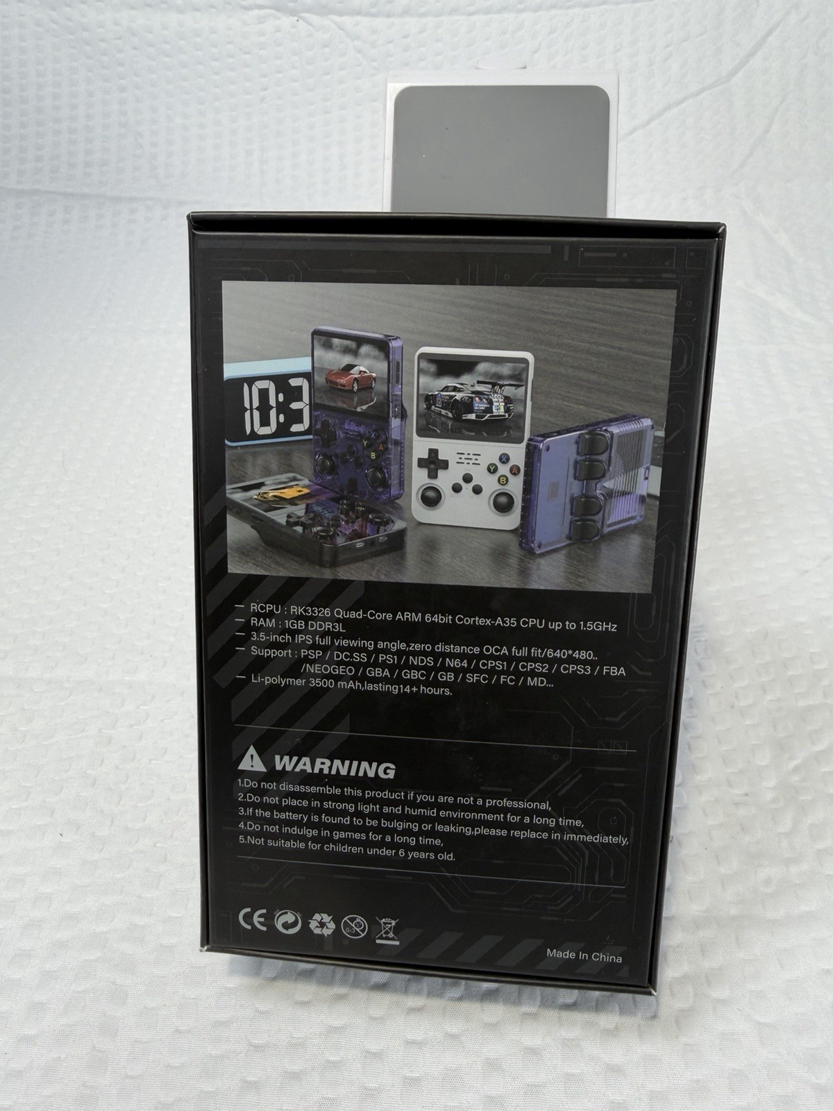 R36S White 64 GB Handheld Game Console IPS Screen 3.5 Inch, 20000+ Video Games