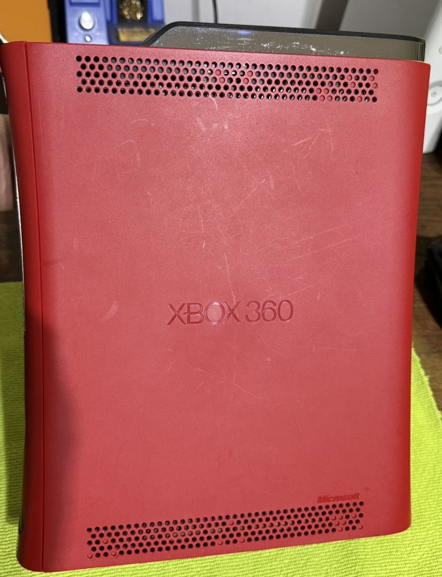 Xbox 360 Resident Evil Edition Console – Tonasket 120GB HDD w/ 256MB MU and LEDs