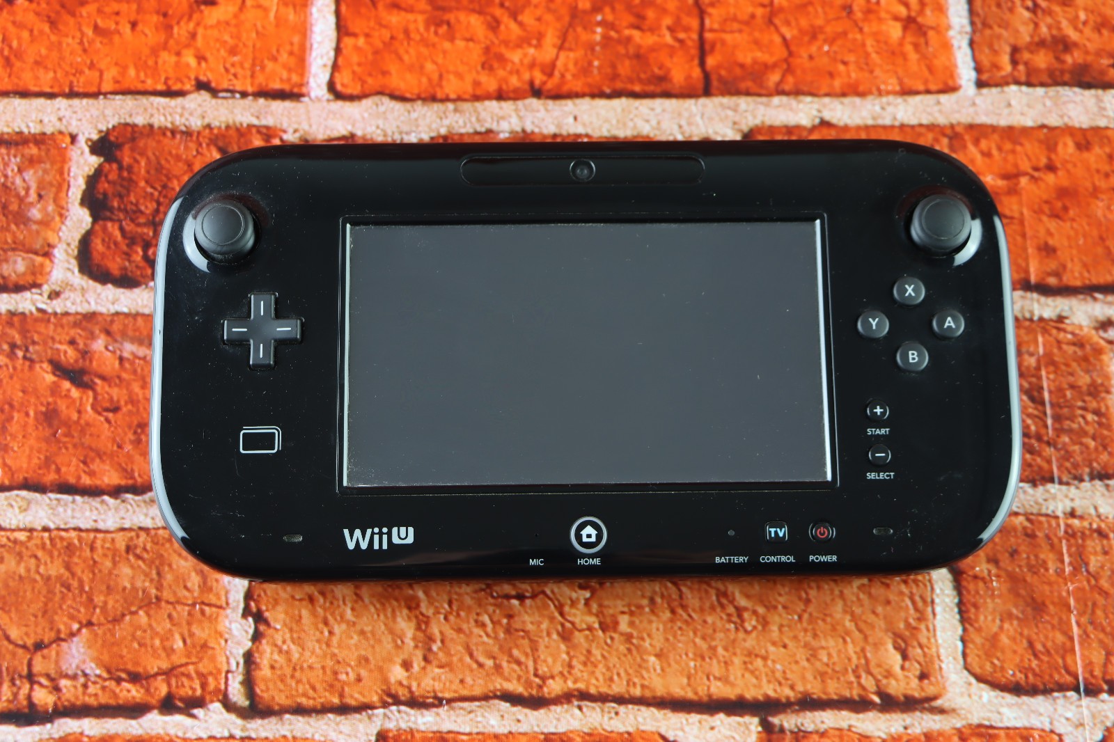 Nintendo Wii U Console Bundle with Game Pad 32GB for Parts/Repair AS IS
