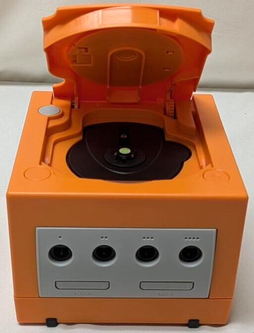 Nintendo GameCube ORANGE Housing Gaming Console DOL-001 Controller Bundle NTSC