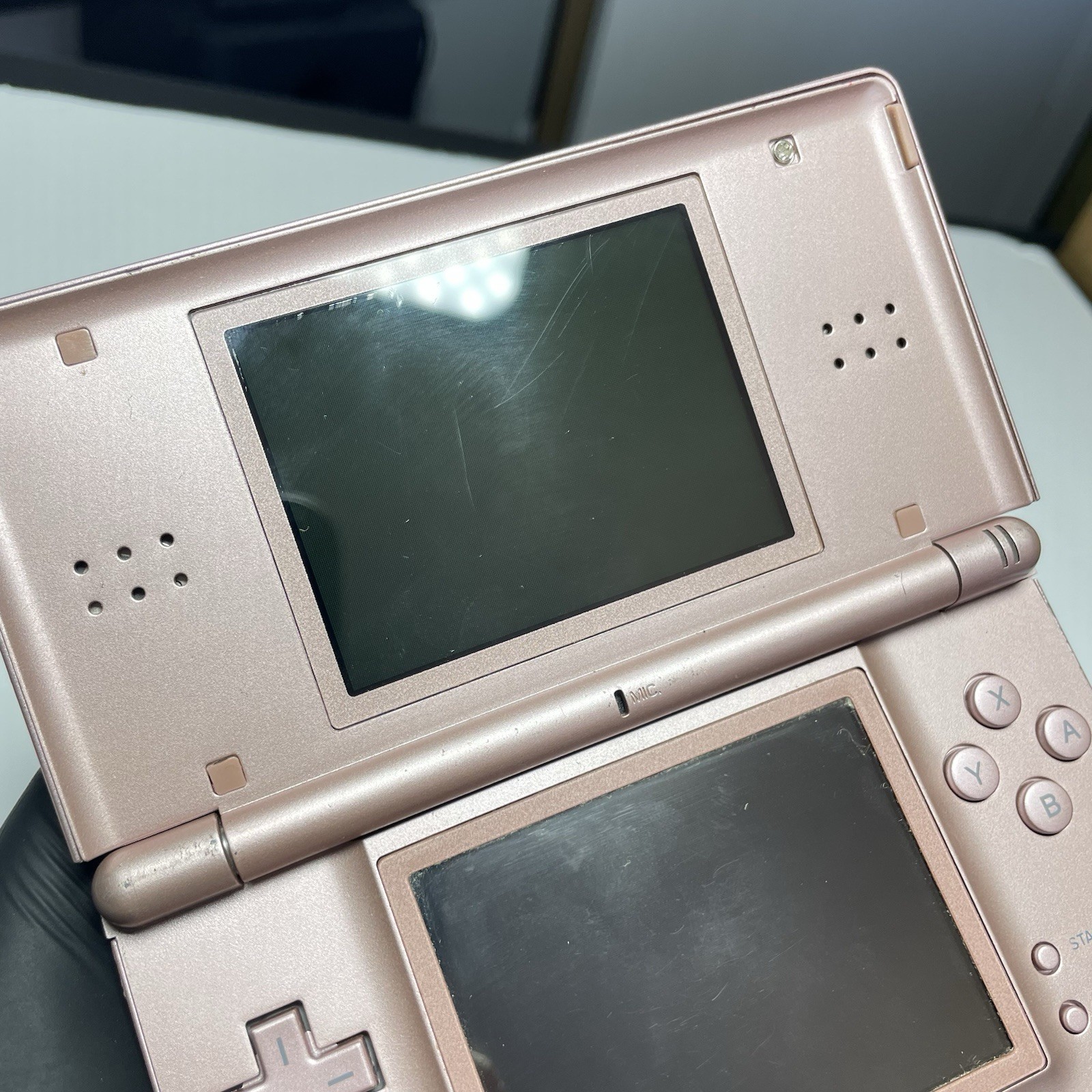 Nintendo DS Lite – Metallic Rose – Parts/Repair – PLEASE READ