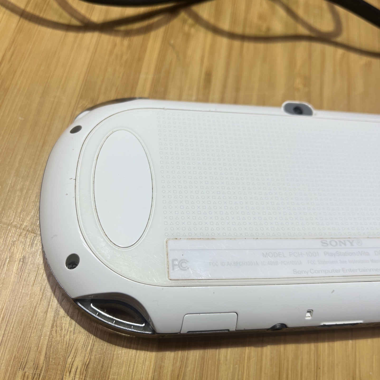Sony PS Vita Pch 1001 White No Memory Card Working