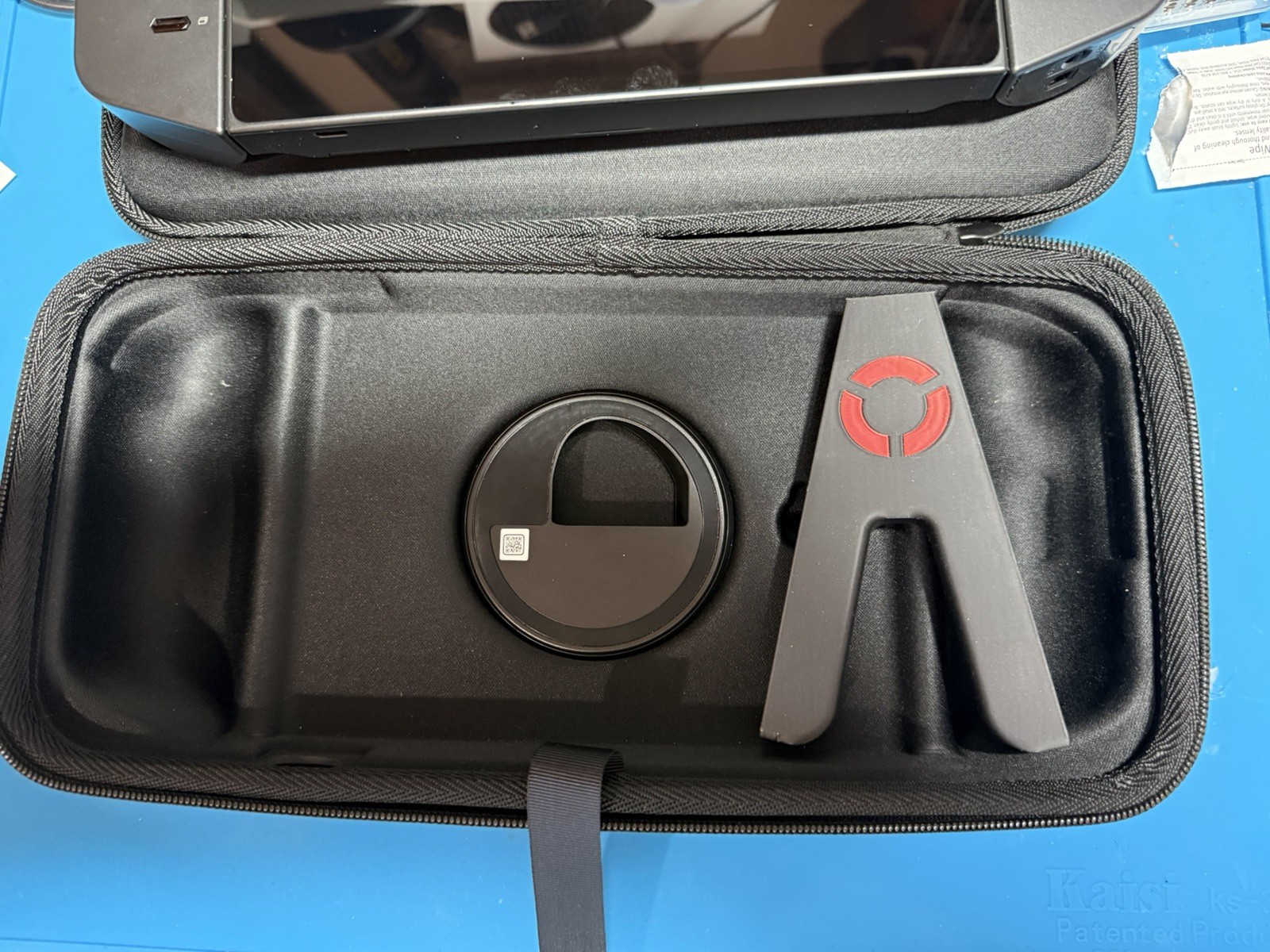 Lenovo Legion Go 1 TB W/dock, case,charger, Controller FREE SHIPPING! PERFECT