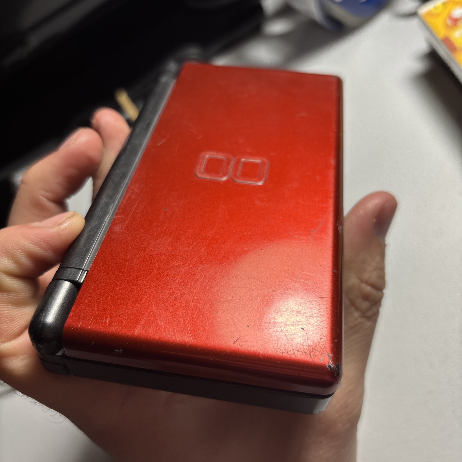 Nintendo DS Lite Crimson Handheld w oem charger-Red/Black(plus game)(no stylus)