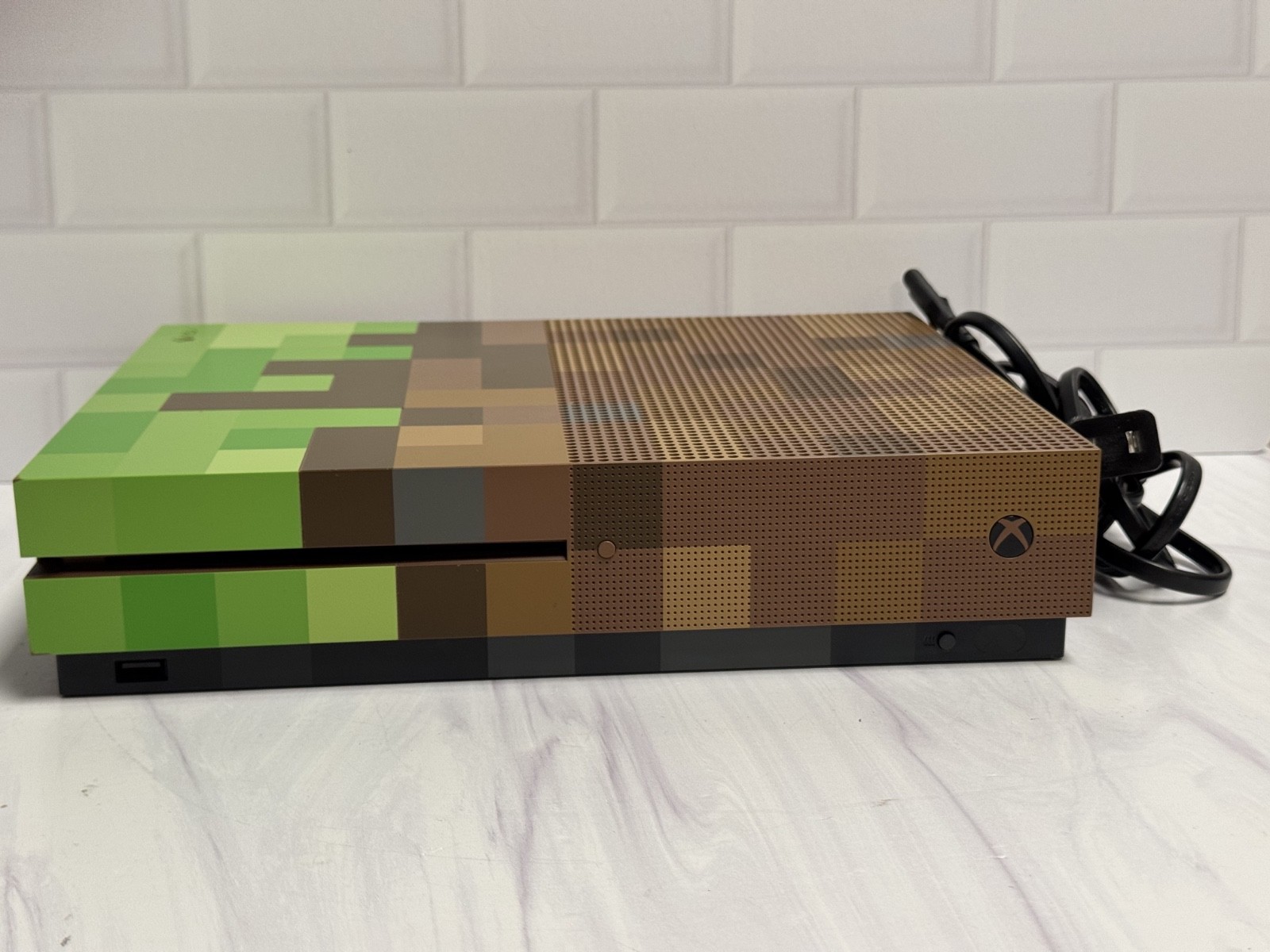 Microsoft Xbox One S 1TB Console Gaming System Minecraft Limited Edition #T8