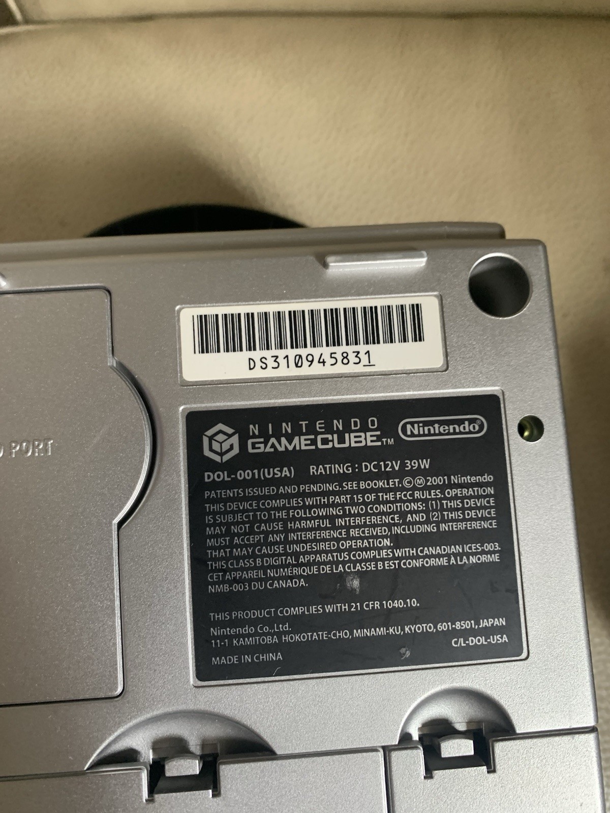 Nintendo GameCube DOL-001 Console Platinum With 3 Games, Cords And Controller.