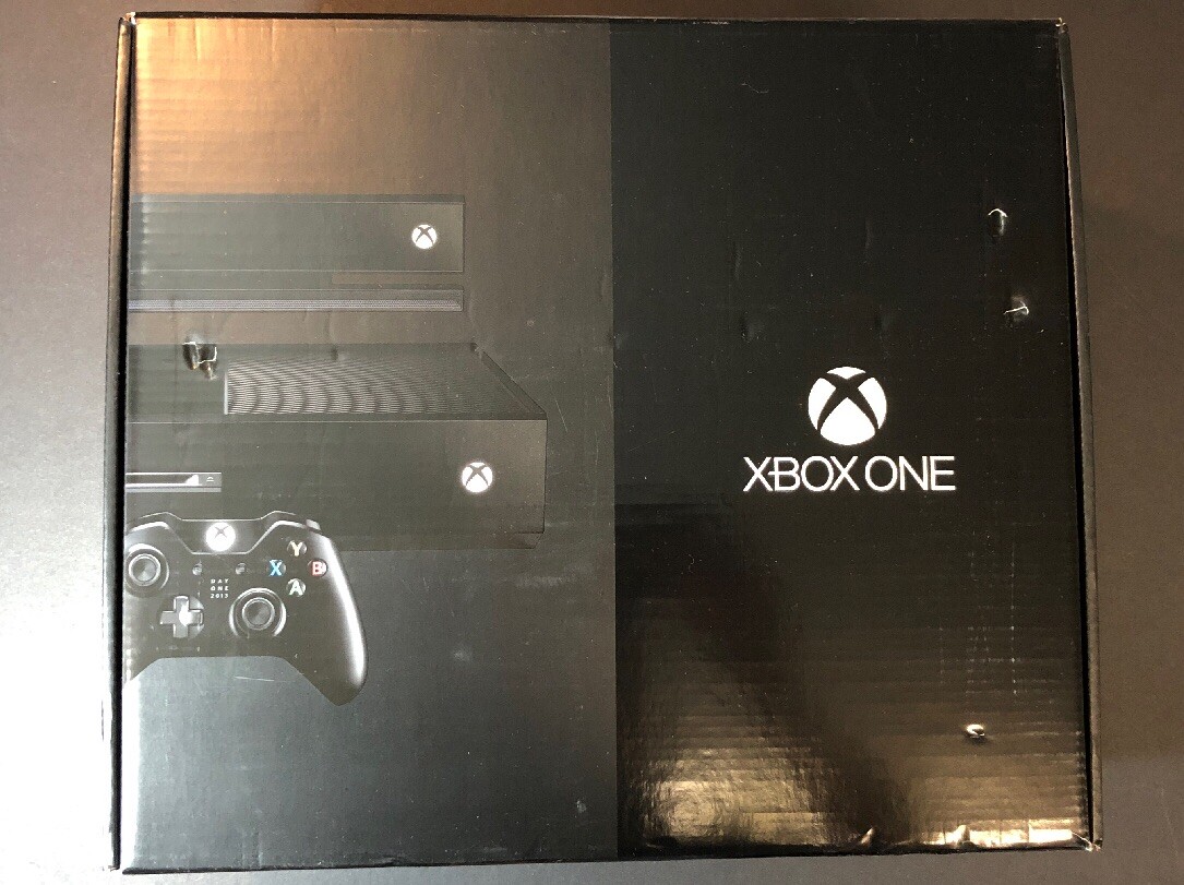 Microsoft XBOX ONE Limited Day One Launch Edition Bundle W/ Kinect Sensor NEW