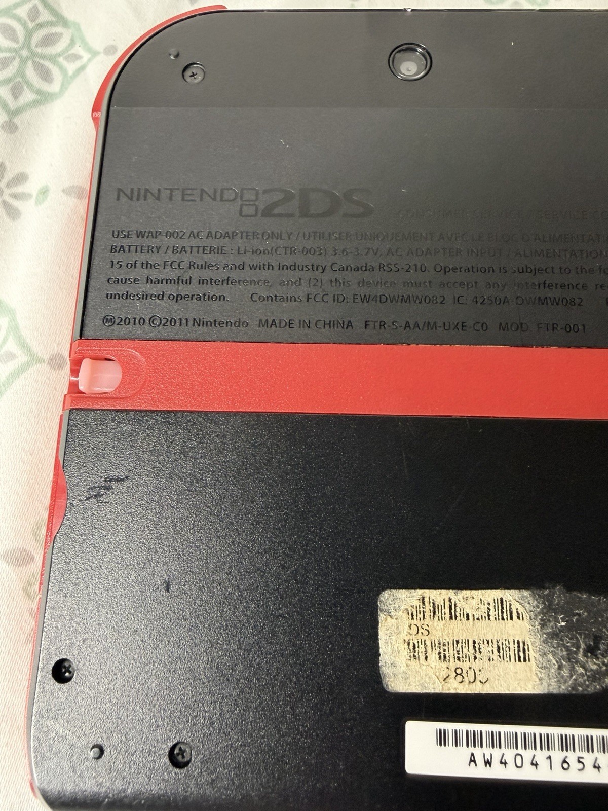 Nintendo 2DS Console Red Black Bundle w/ Charger Case & Super Mario 64 DS Tested