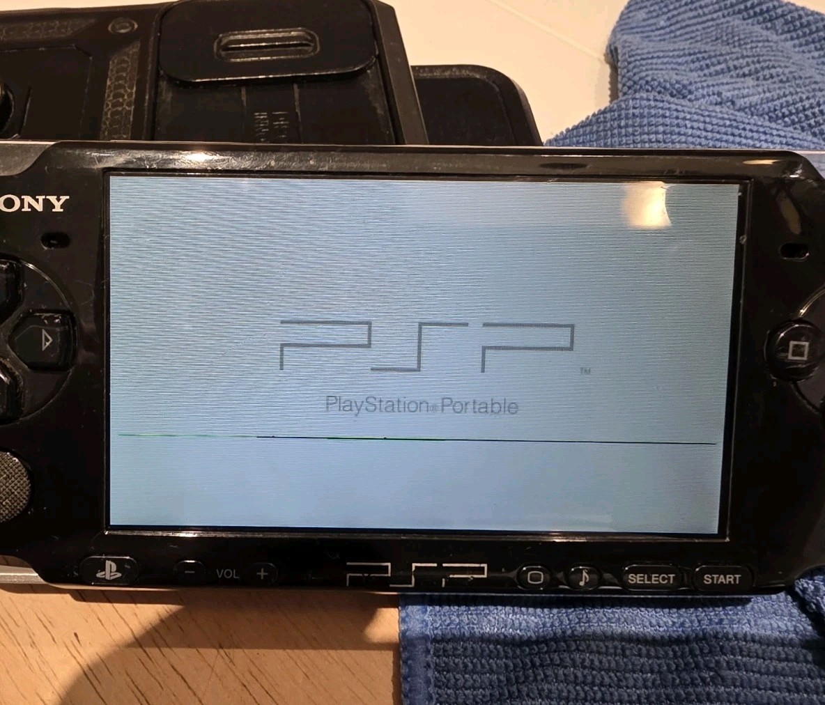 Sony PSP-3001 Piano Black Console With Game (AS-IS) PLEASE READ DESCRIPTION!!!