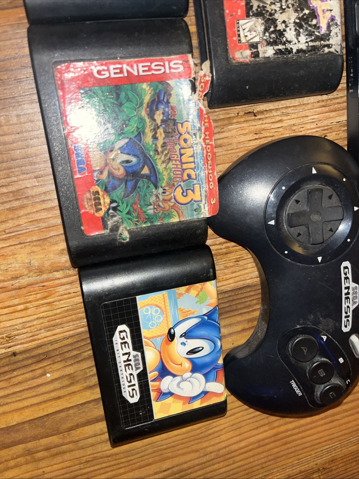 Sega Genesis Model 2 Console MK-1631 Bundle 6 Games – Sonic 1 2 3 – Earthworm +