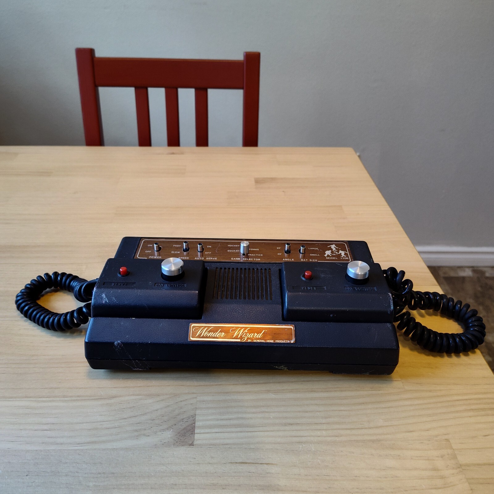 Vintage 1970’s Wonder Wizard Video Game Console 7706