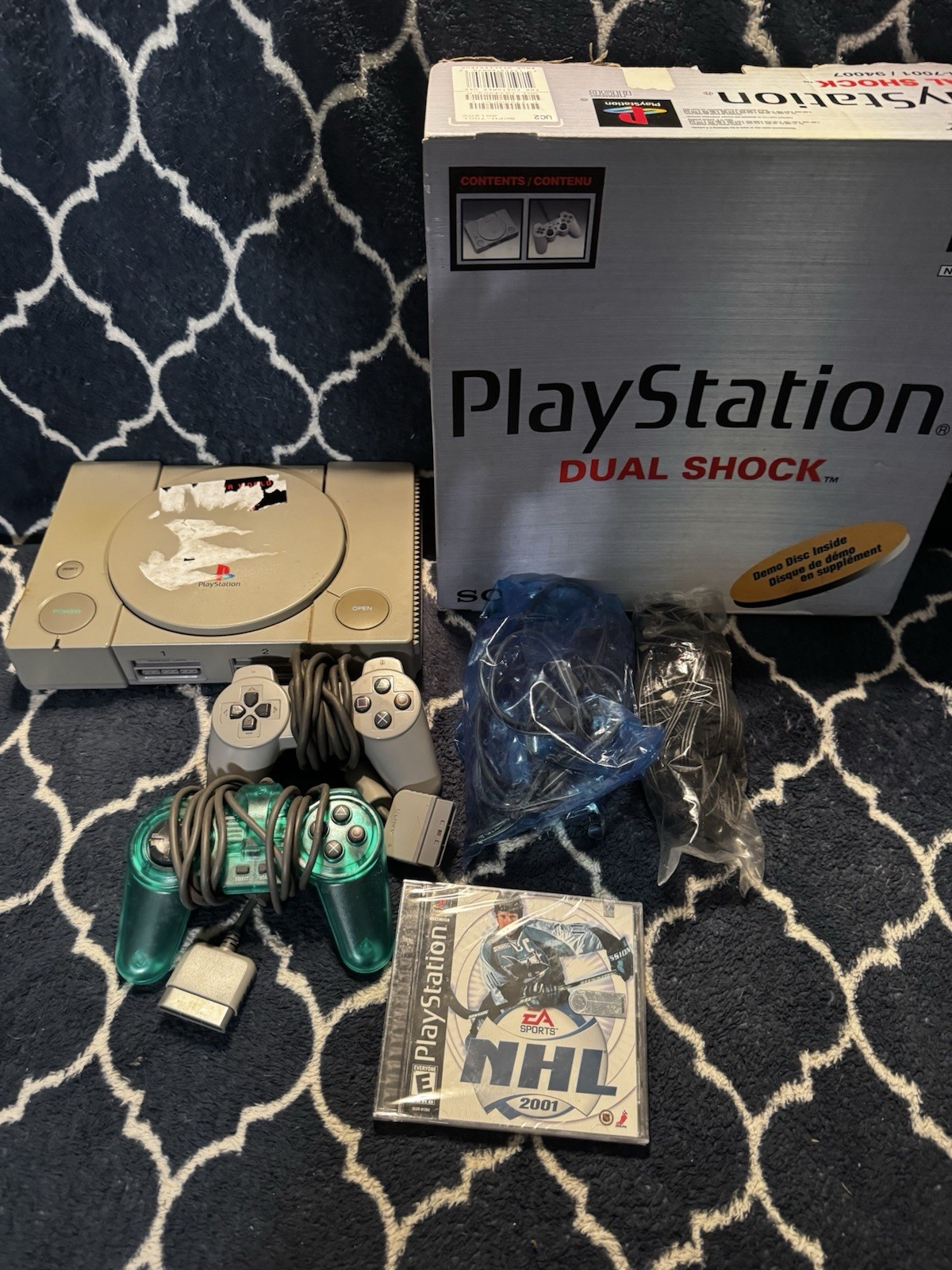 Sony Playstation 1 SCPH-7501 Console Bundle 1 Game 2 Controllers w/ Box Tested