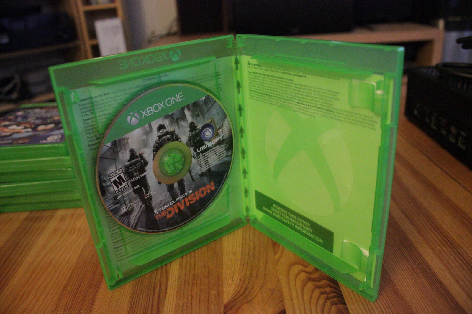 used xbox one 500gb plus 13 games (in photos)controller power block 