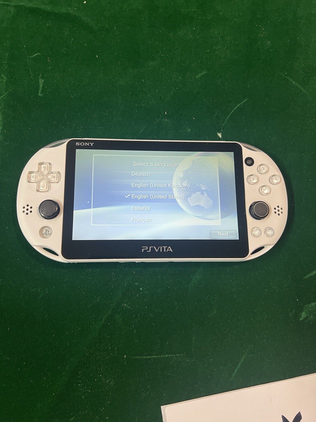 Sony PS Vita PCH-2000 Slim White + Charger GREAT CONDITION Used