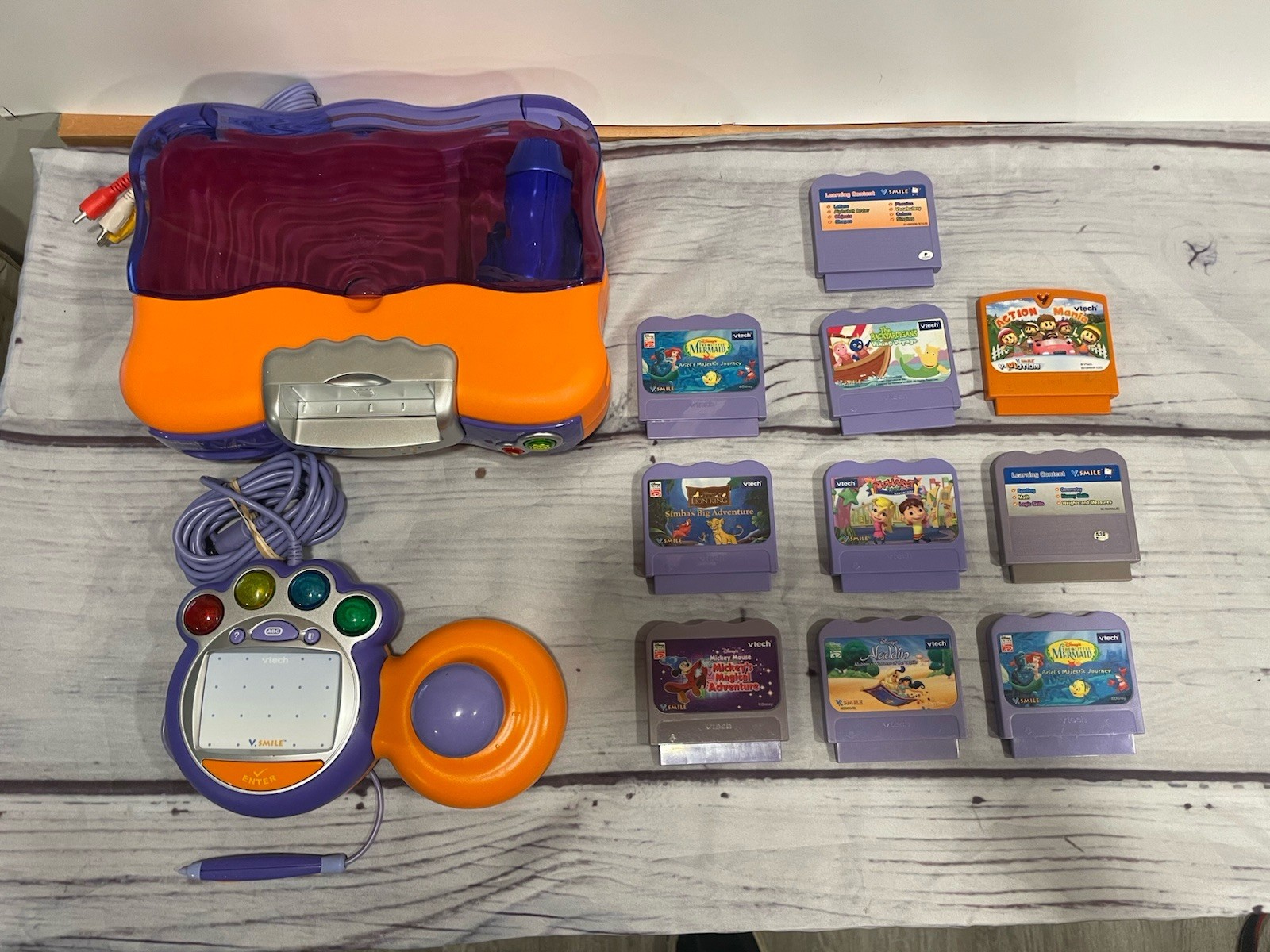 Vetch System LOT W/1 Controller and 10 Games (V Tech V.Smile) Disney Works READ!