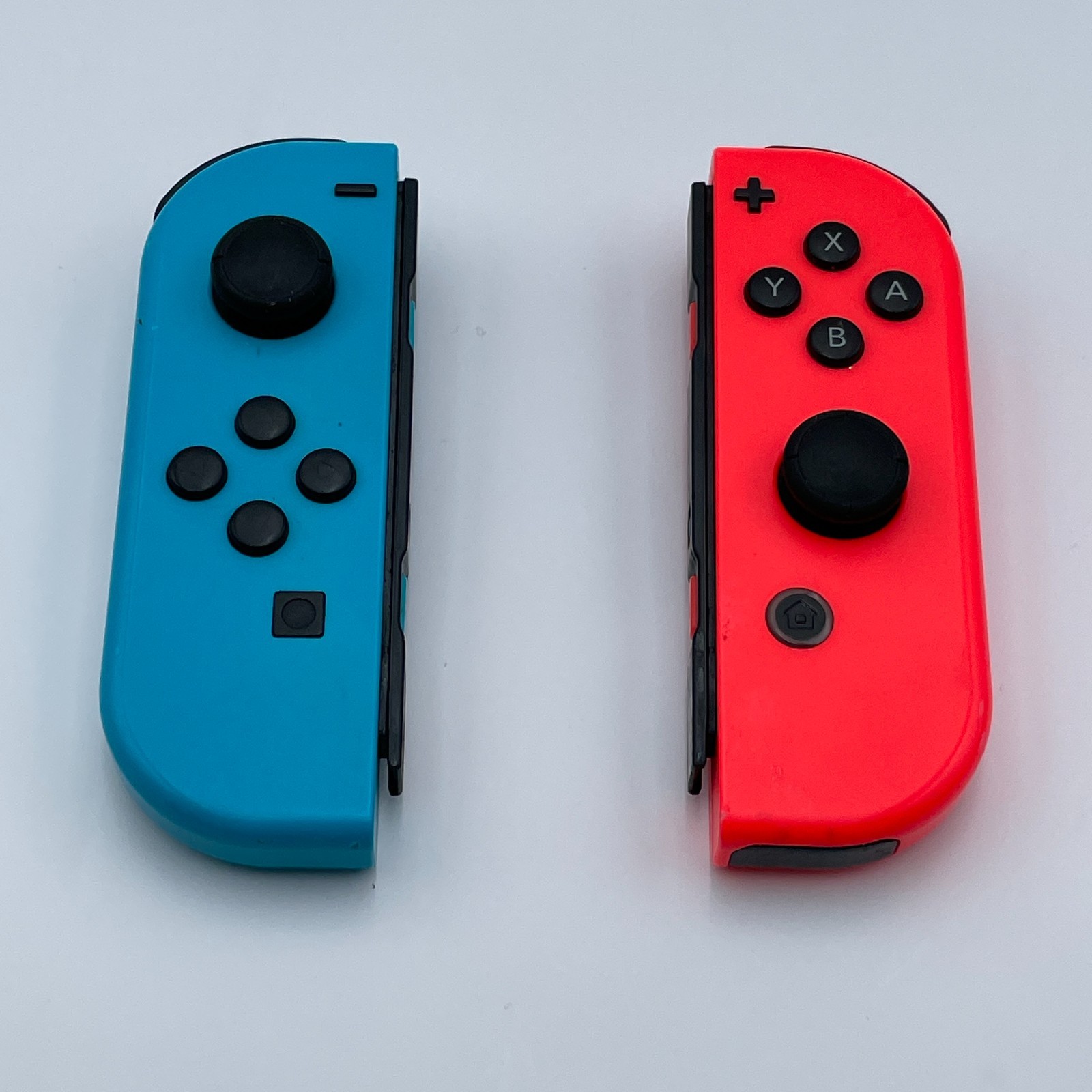 Nintendo Switch Joy Con Controller Set Red Blue Wireless Left and Right