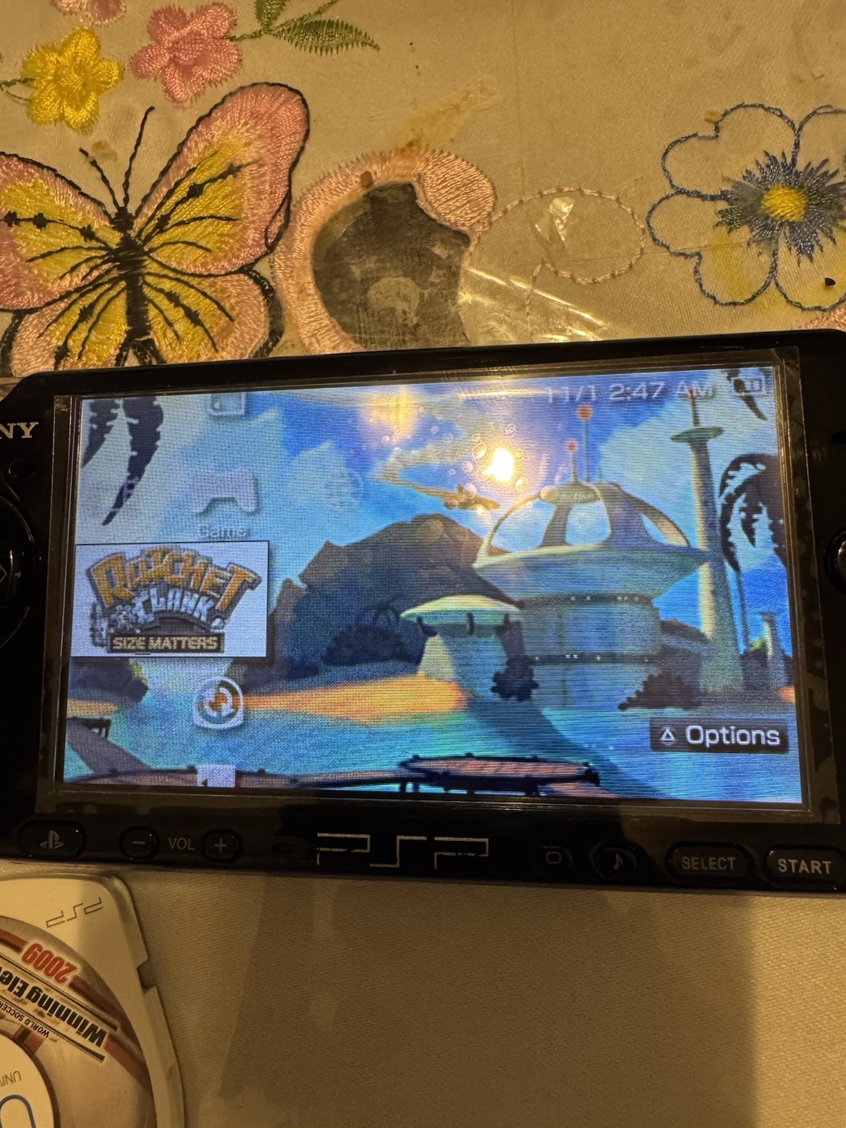 PSP 3001 Black bundle 4games 4 Movies / Charger / Battery.