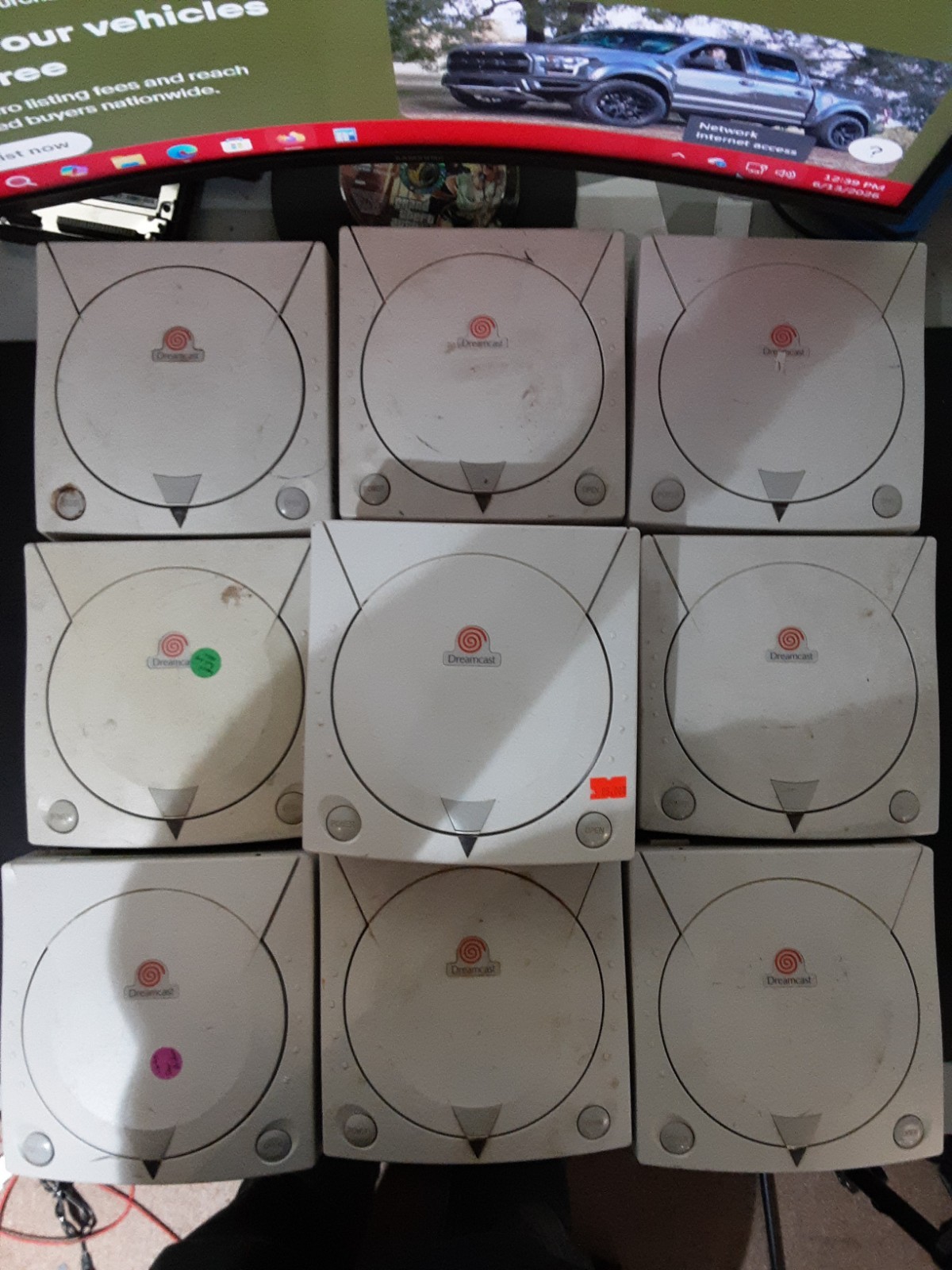 Lot Of 10 Broken Sega Dreamcast Consoles Various Issues