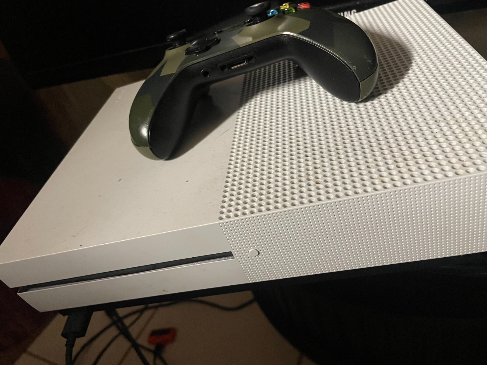 Microsoft Xbox One S 500GB Video Game Console – White (ZQ9-00001)