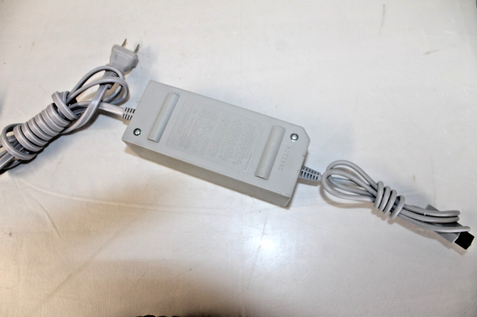 Nintendo Wii RVL-001 512 MB Home Console – White