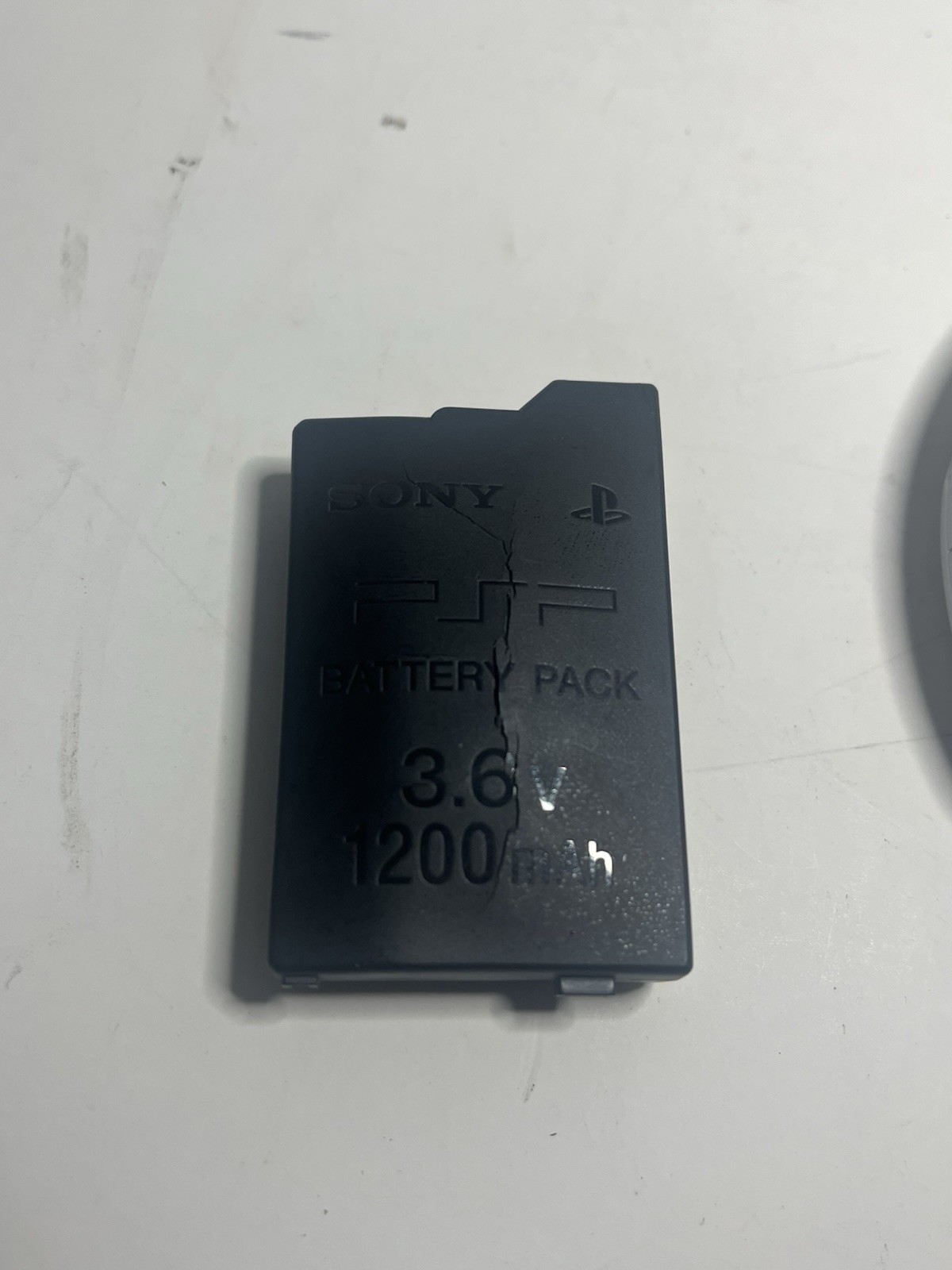 Sony PSP 3001 White Handheld System For Parts/Repair – Not Working
