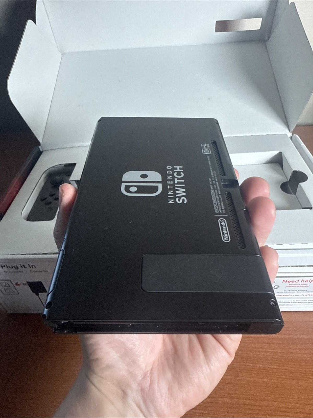 Nintendo Switch HAC-001 32GB Console with Gray Joy‑Con W Box Complete.