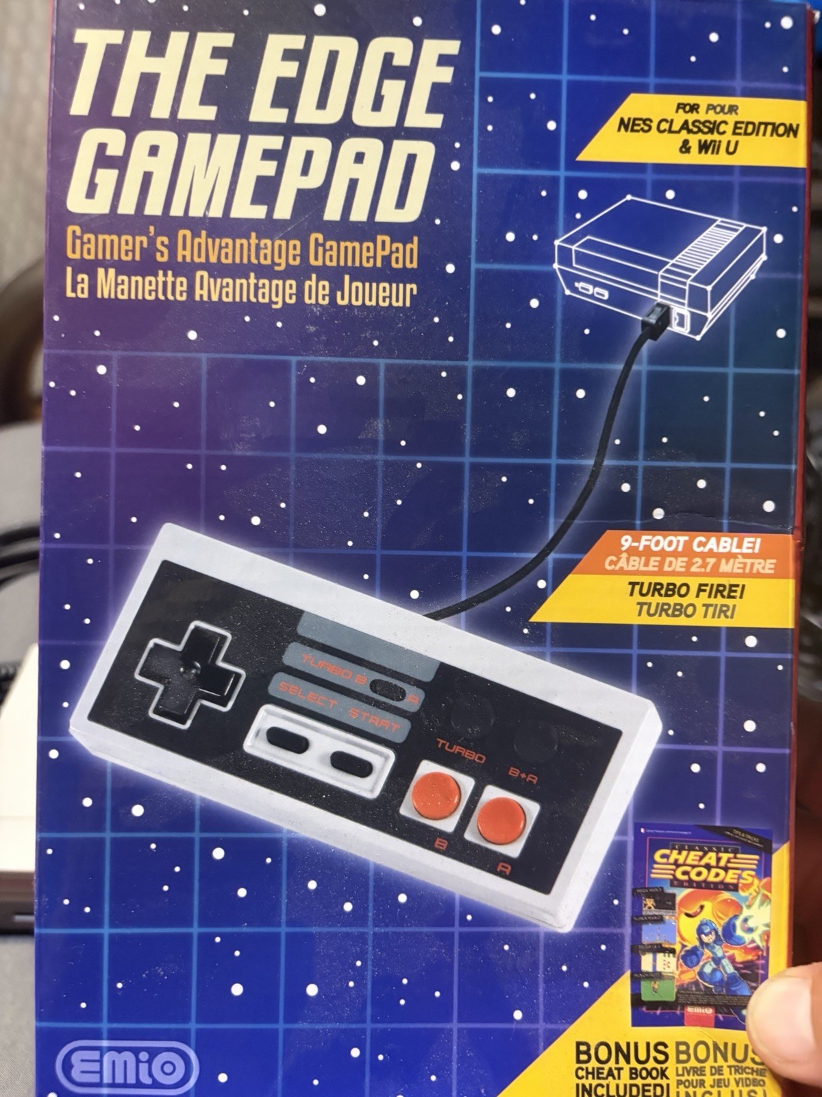 NES Classic Edition US Nintendo 30 Games NES Console Games & Extra Controller