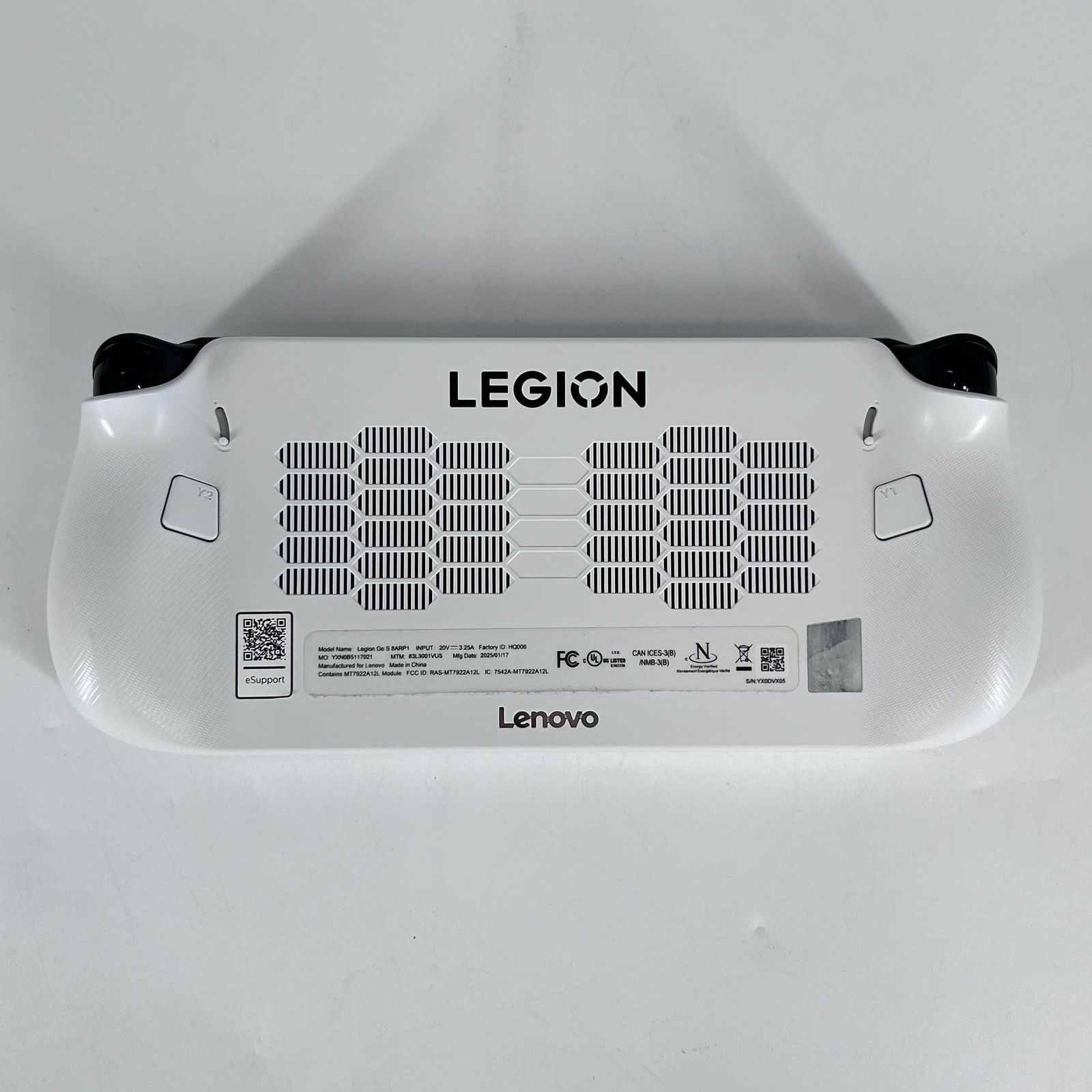 Lenovo Legion Go S Handheld Console White 1TB 32GB w/ Charger – Very Good