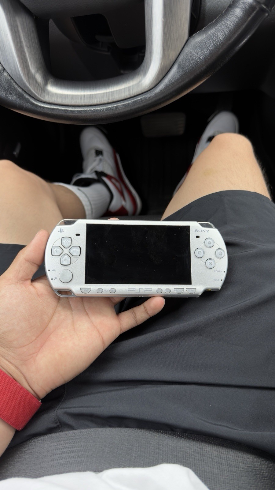 Sony PSP Silver Handheld System USB Memory Card Slot Game Sharing