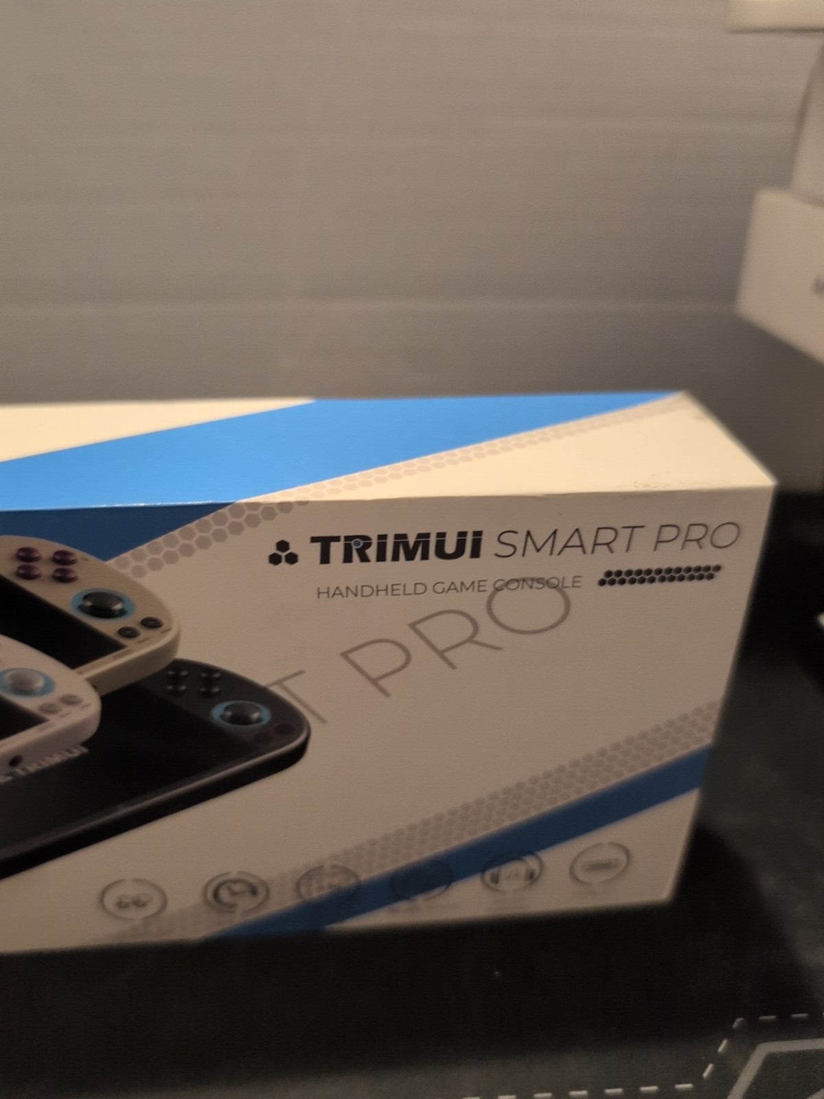TRIMUI SMART PRO Open-source Handheld Game Console 4.96 Inch Ips Screen Black