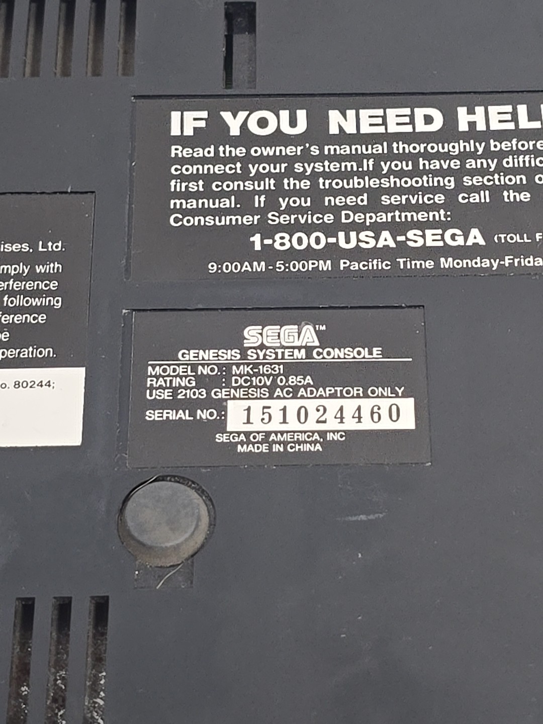 Sega Genesis II Console Model 1631 + 2 Controllers & 6-Pak Game Cartridge TESTED