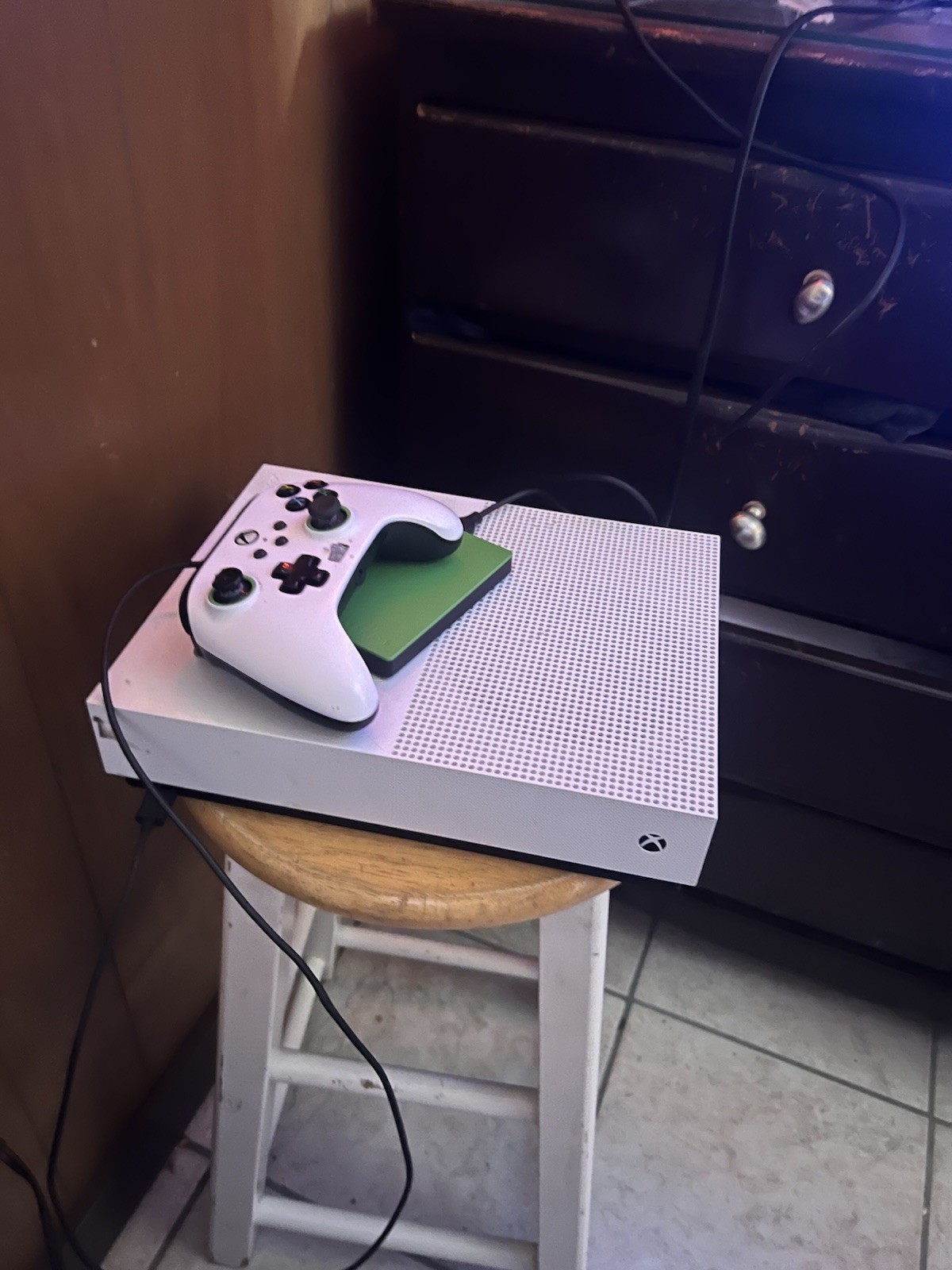 Microsoft Xbox One S White Console with Wireless Controller, Wi-Fi, HDMI, USB-A