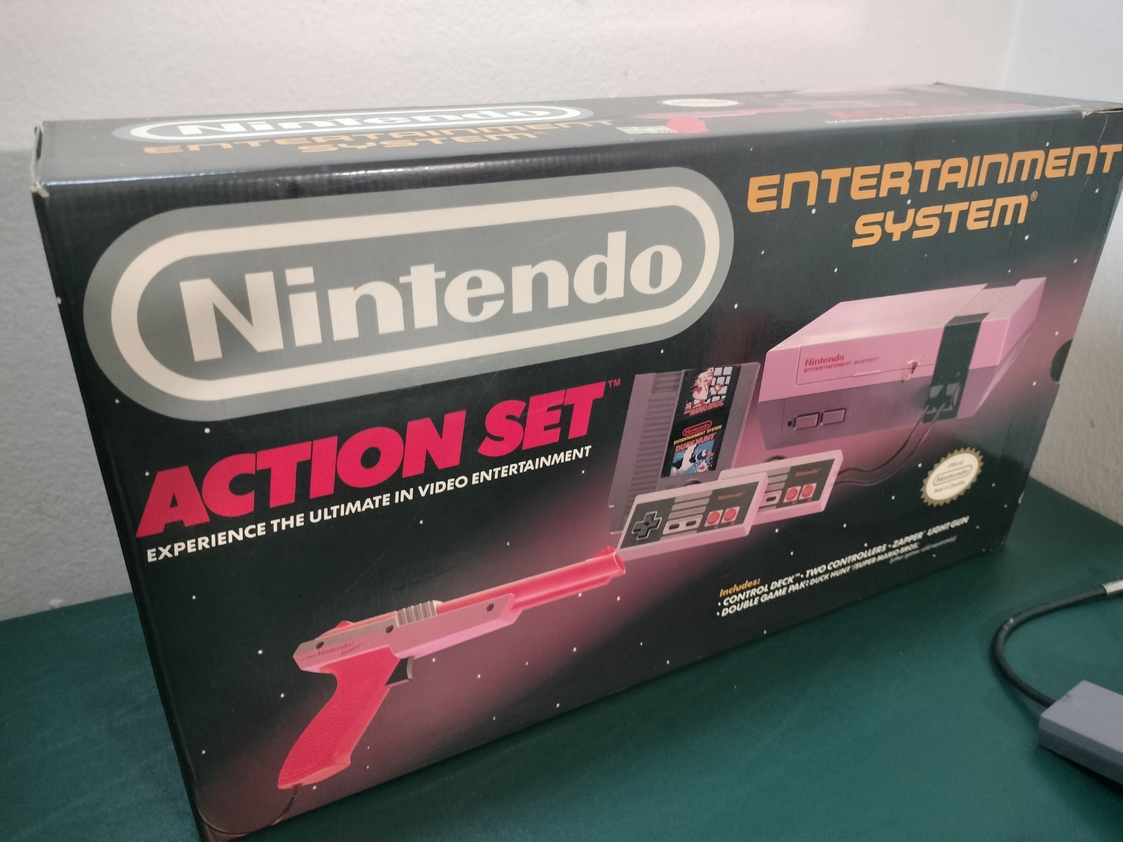 Nintendo NES Action Set Console Complete In Box NES-001 CIB Tested 1985 Orange