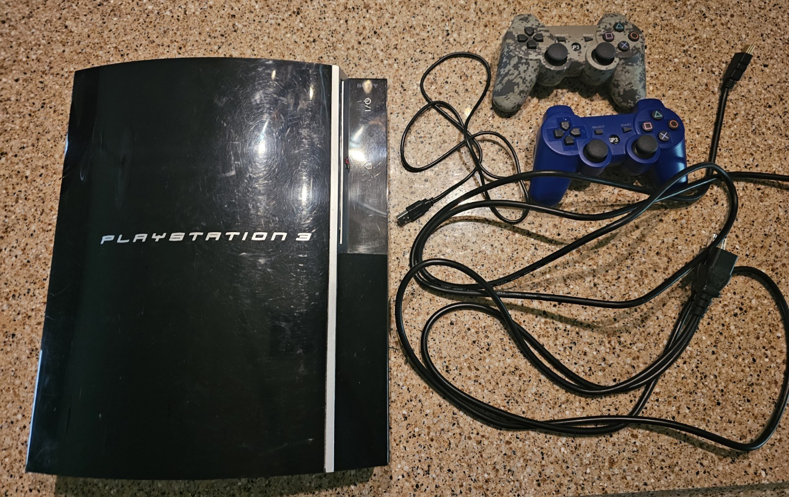 Sony PlayStation 3 CECHK01 80GB Black Console Tested/Working With 2 Controllers