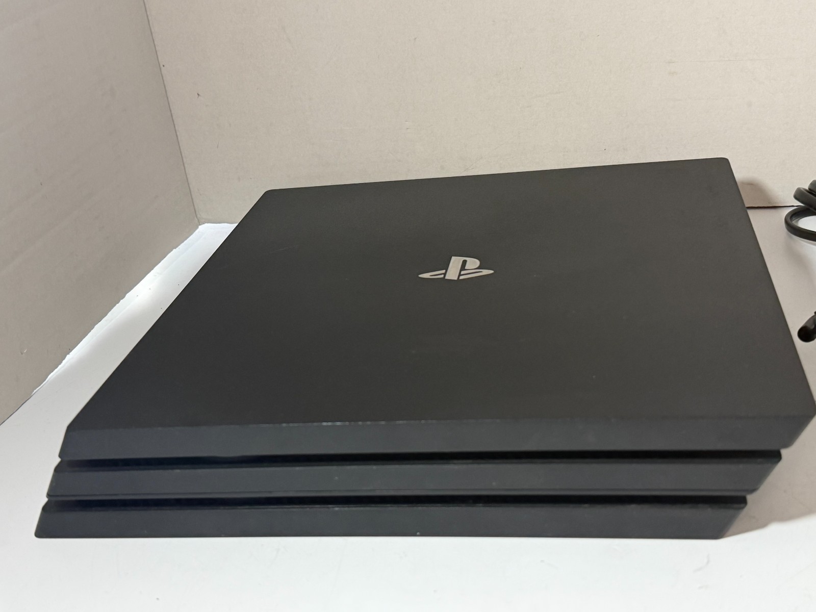 Sony PlayStation 4 Pro 1TB Console CUH-7215B with Controller and Cords-WORKS