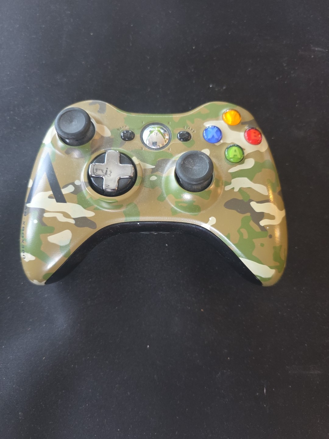 Xbox 360 E Console Model 1538 with Power Cord Controller Plus 360 Kinnect