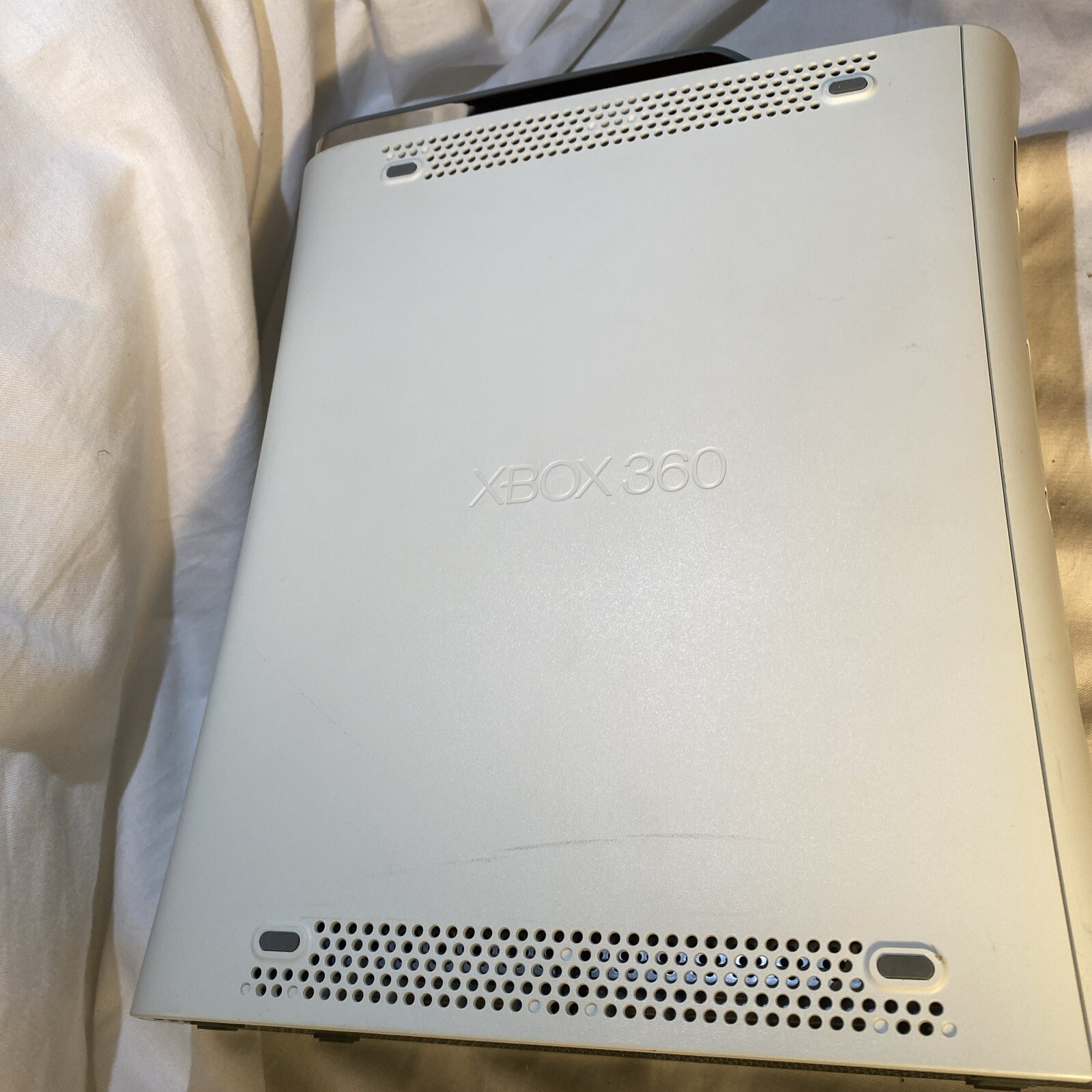 Microsoft Xbox 360 Pro 120GB Console White Bundle W/ Controllers No Wires Read