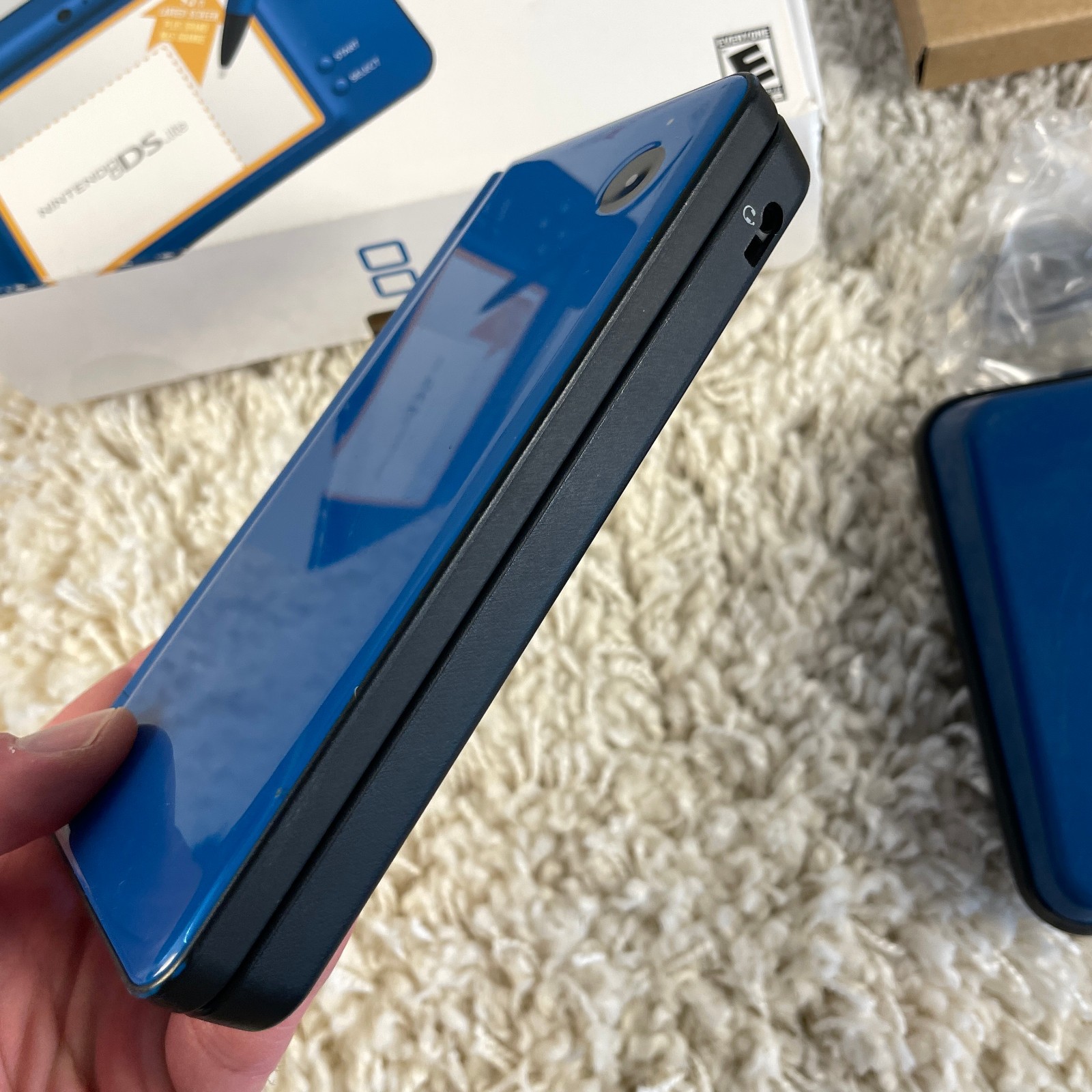 Nintendo DSi XL Midnight Blue Handheld Console System UTL-001 Complete in Box