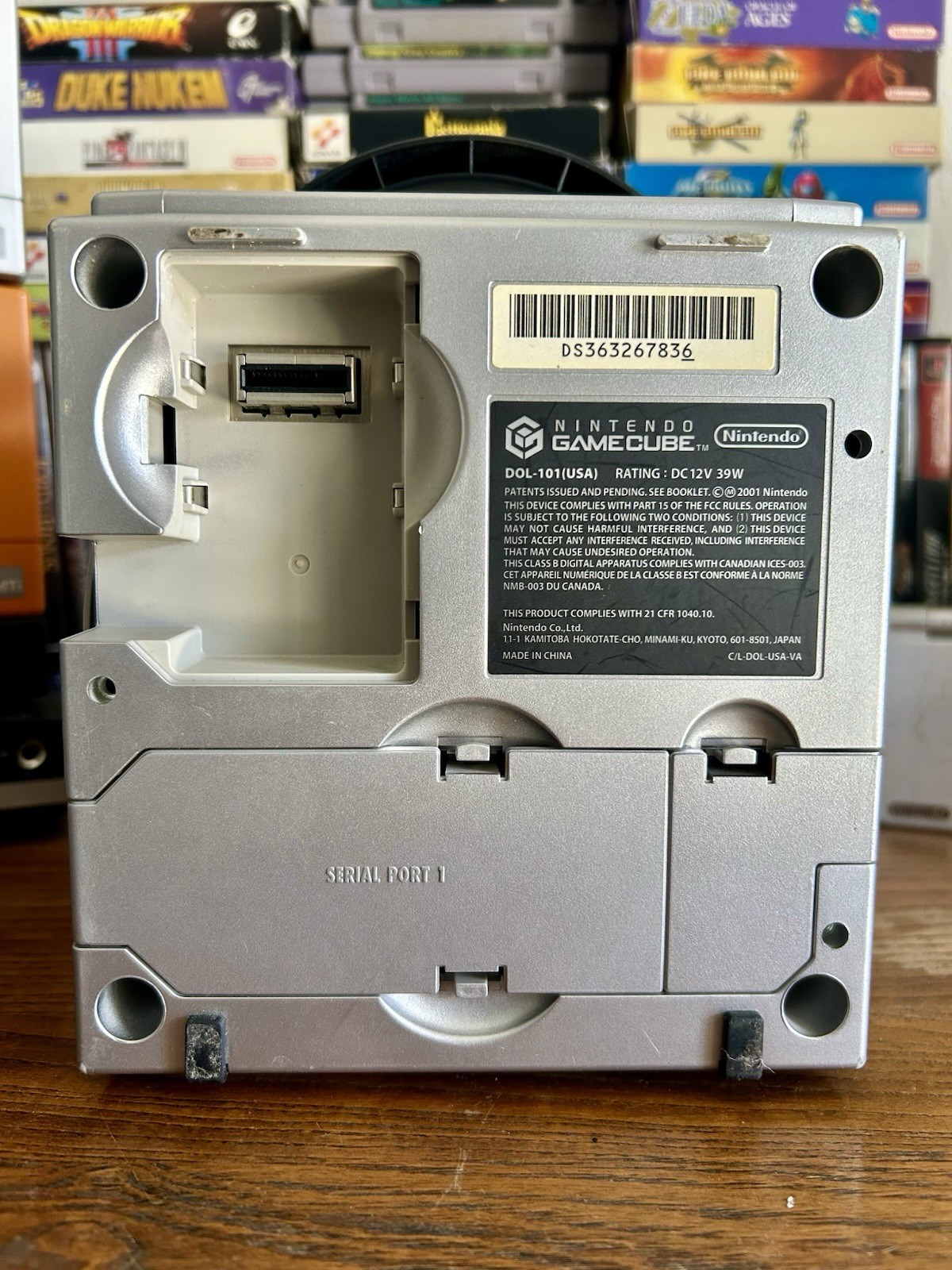 Nintendo GameCube DOL-101 Platinum With Matching Controller & Memory Card