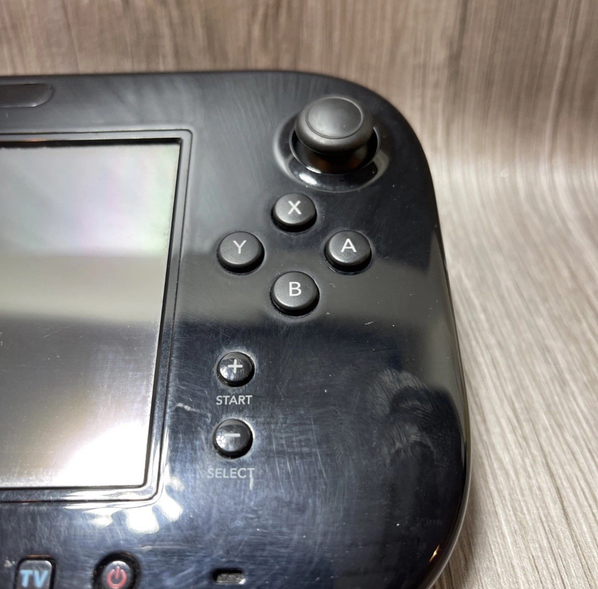 Nintendo WII U 32GB Console WUP-101 (02) With Gamepad