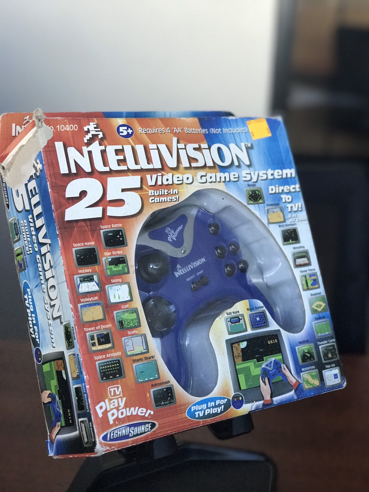 INTELLIVISION VIDEO GAME SYSTEM Plug and Play WITH 25 BUILT-IIN GAMES