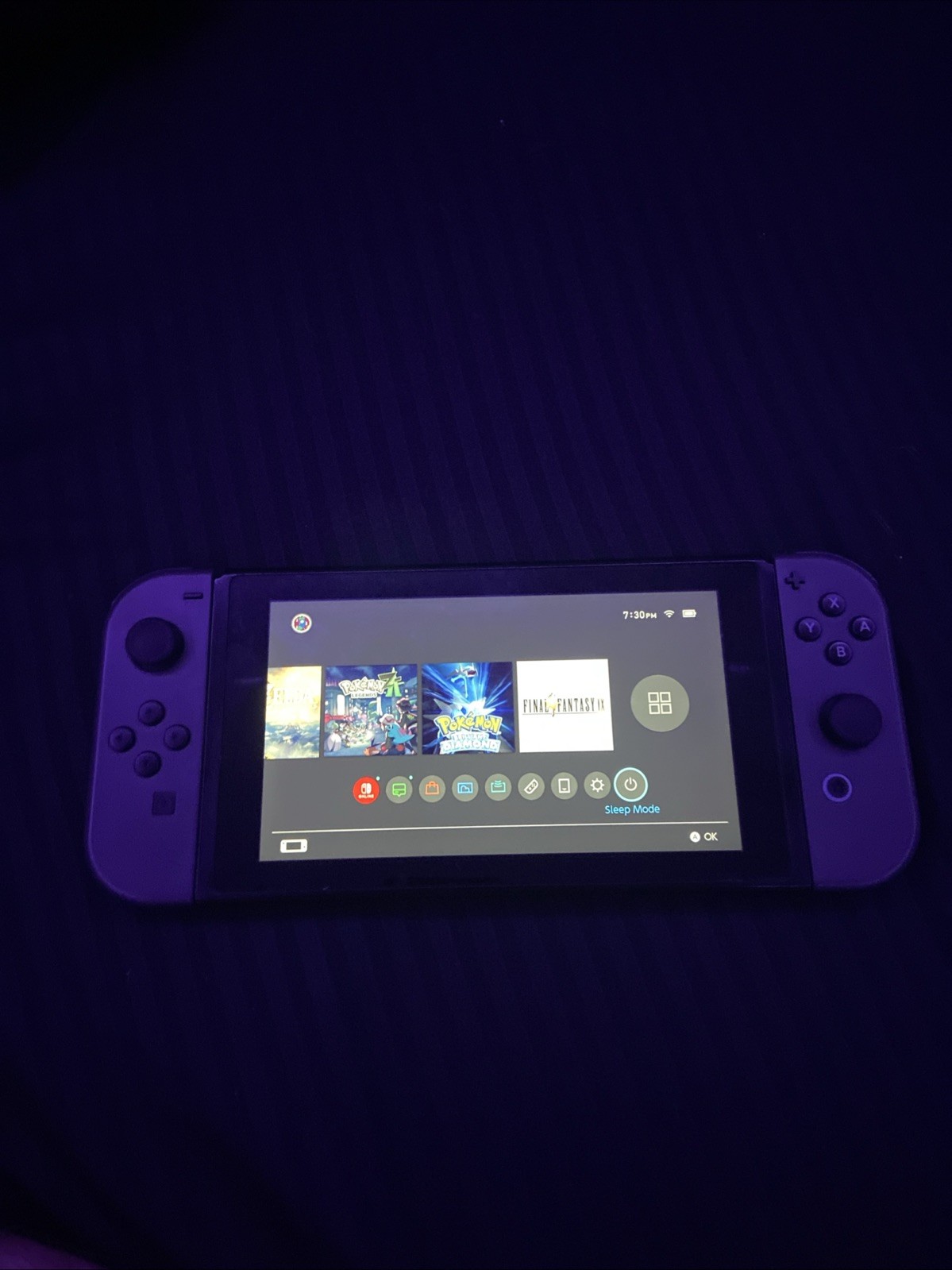 Nintendo Switch With 20 Downloaded Games 256 Gb microsd READ DESCRIPTION