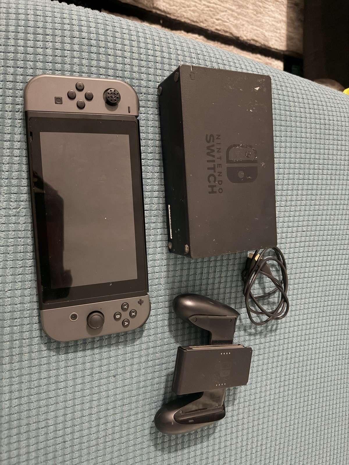 Nintendo Switch HAC-001(-01) Gray/Black Console w/ Dock & Joy-Con Grip USB-C