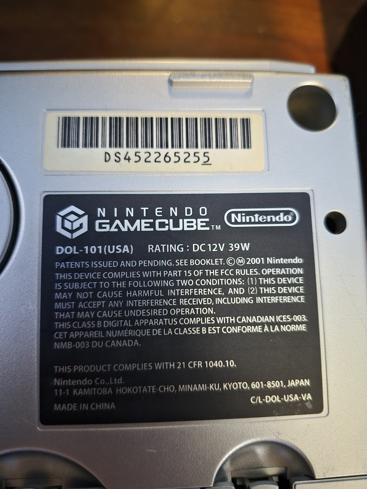 Nintendo GameCube DOL-101(USA) Silver Bundle w/ Controller, Power & AV Cables