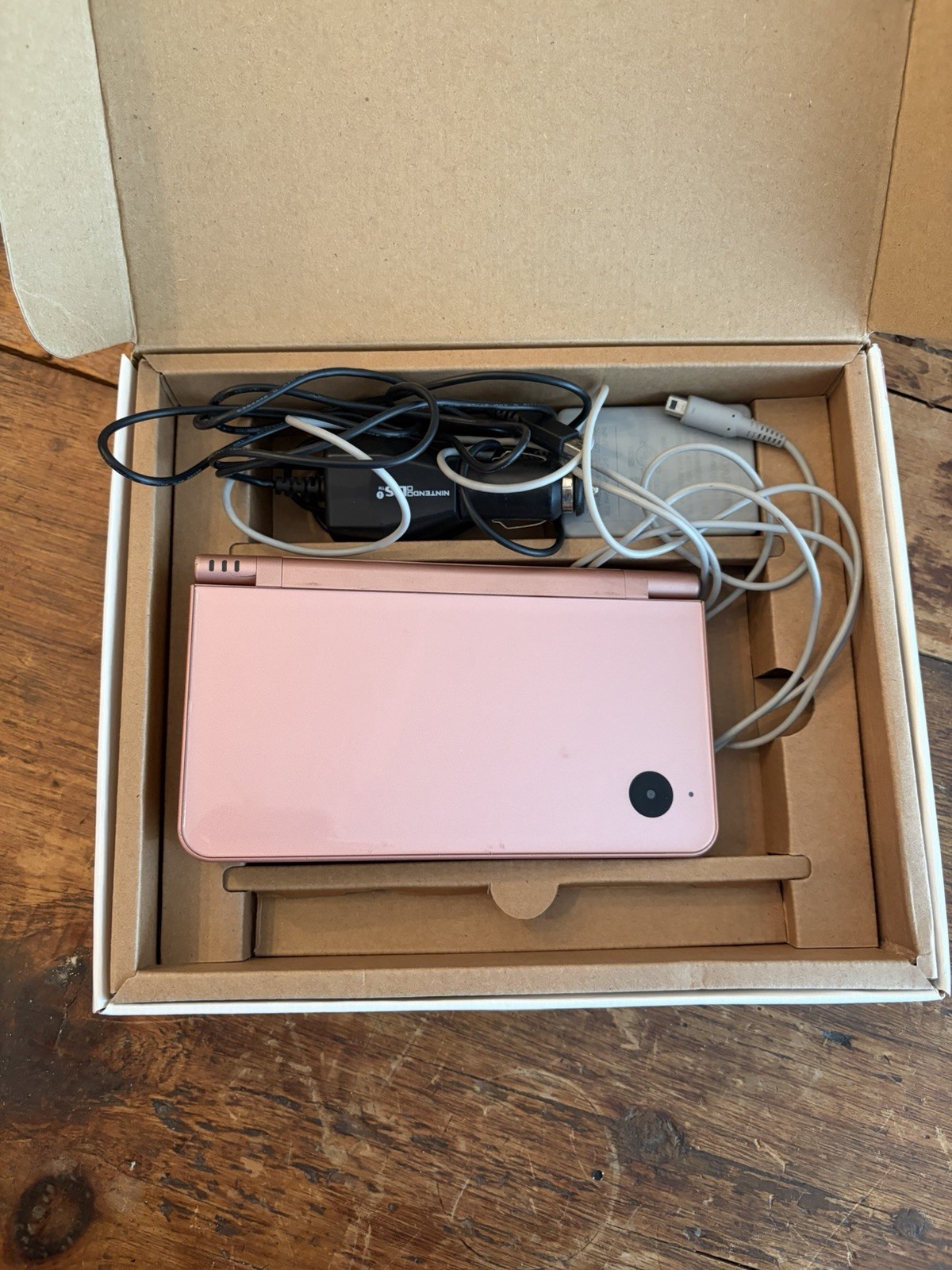 Nintendo DSi XL Metallic Rose In Box Stylus ManualChargerTested Workin G2U